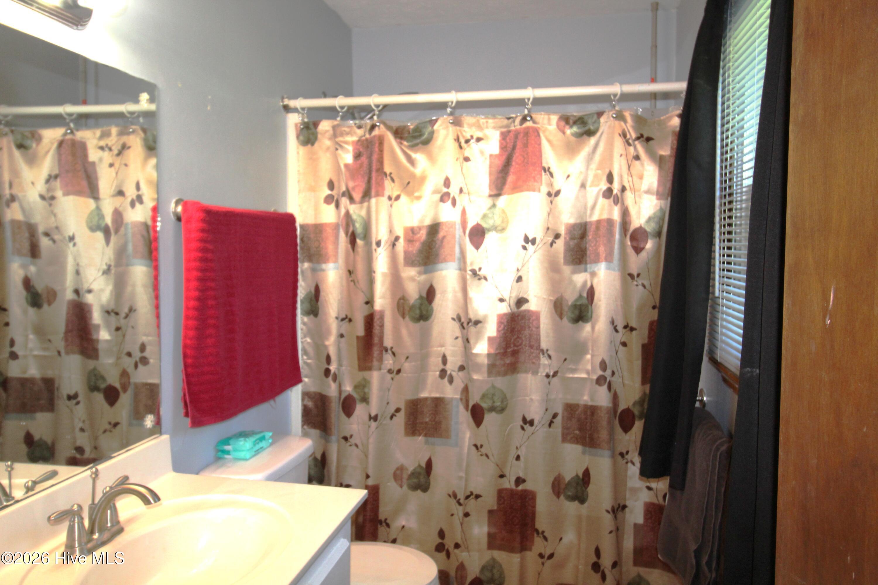 216 Ashwood Court Property Photo 20
