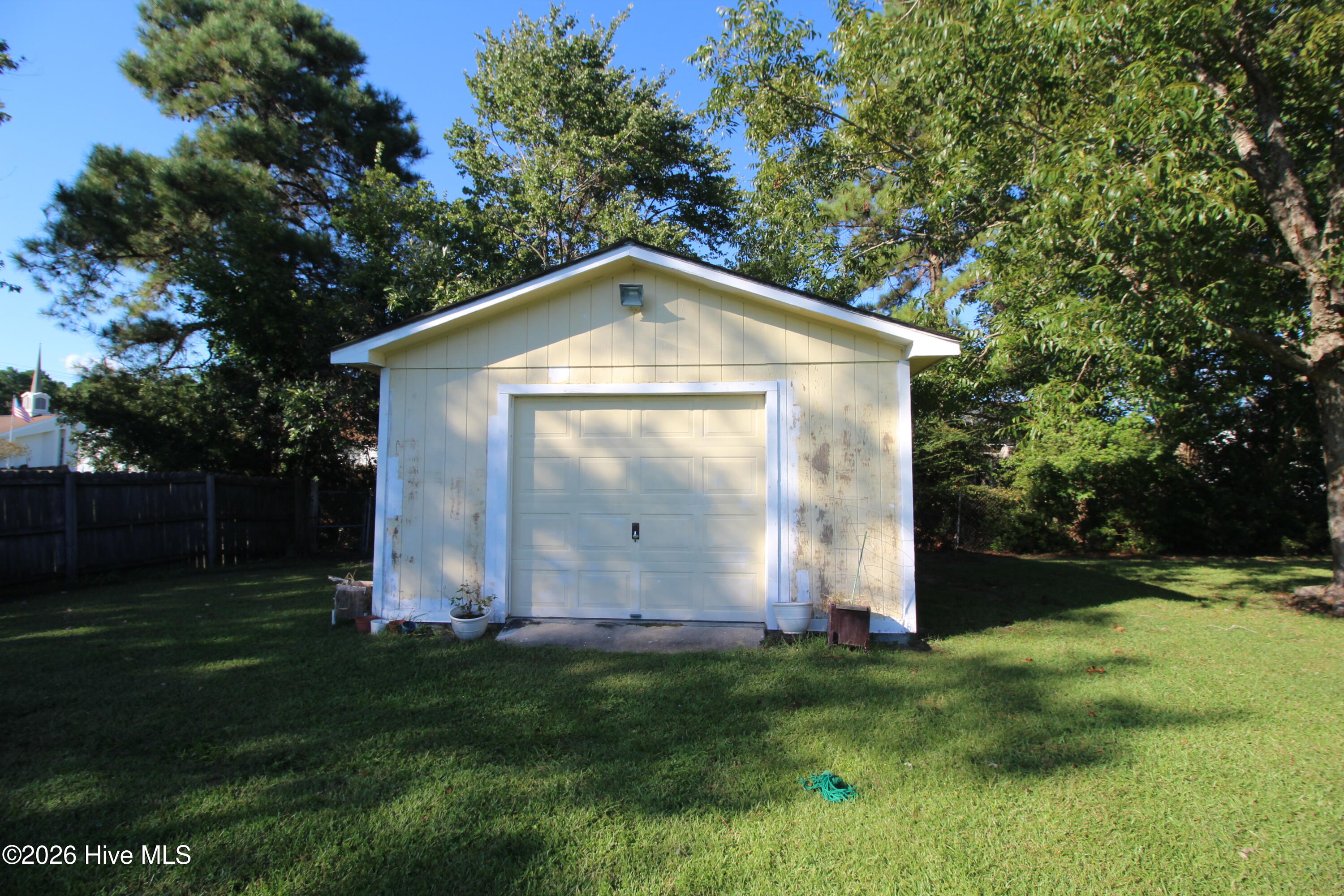 216 Ashwood Court Property Photo 22