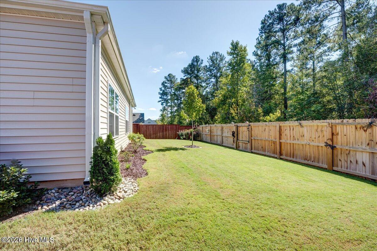 2010 Montford Drive Property Photo 7