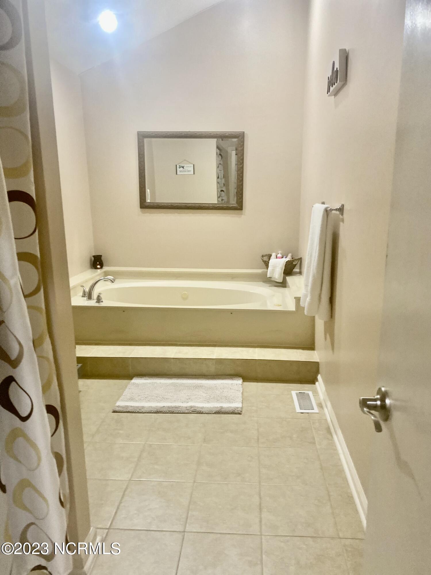 166 Pine Tree Lane Property Photo 30