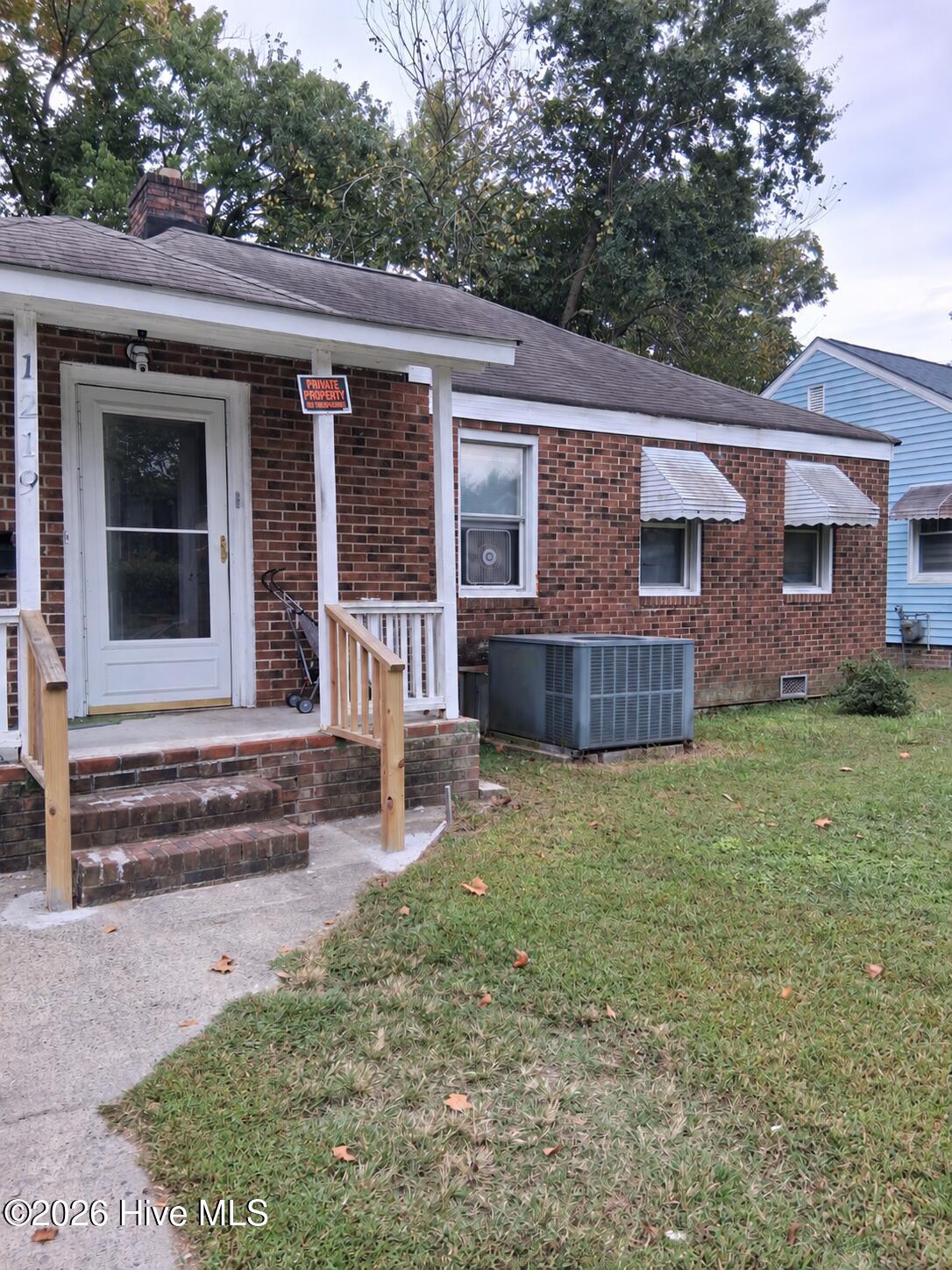 1219 Davenport Street Property Photo 2
