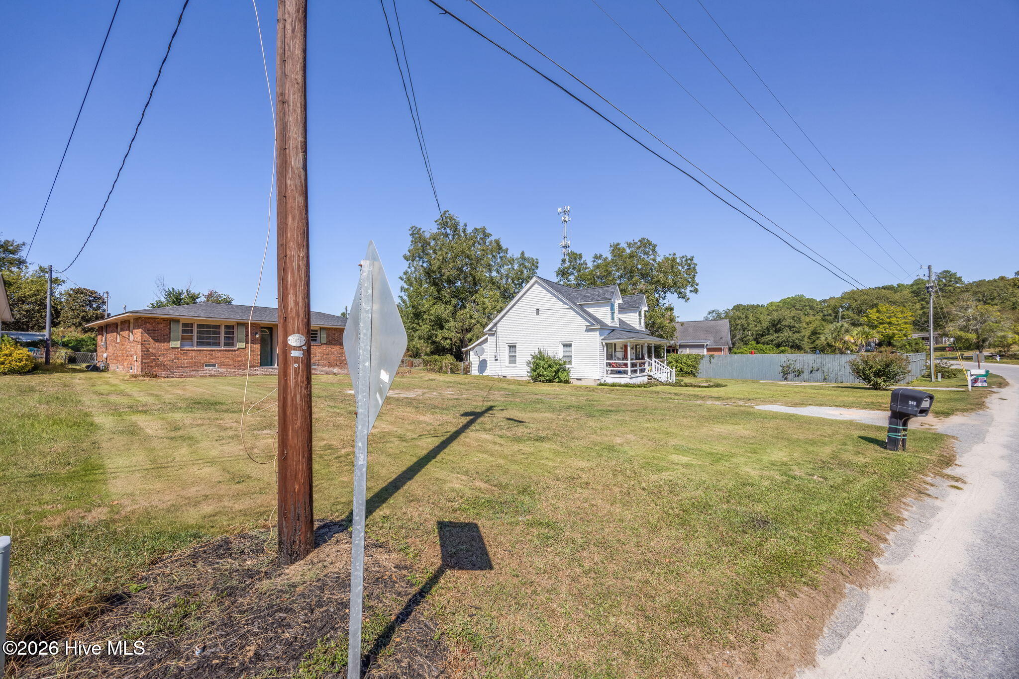 249 Anthony Drive Property Photo 2