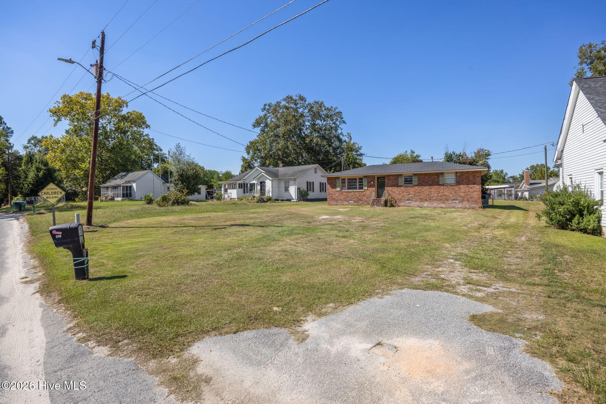 249 Anthony Drive Property Photo 4