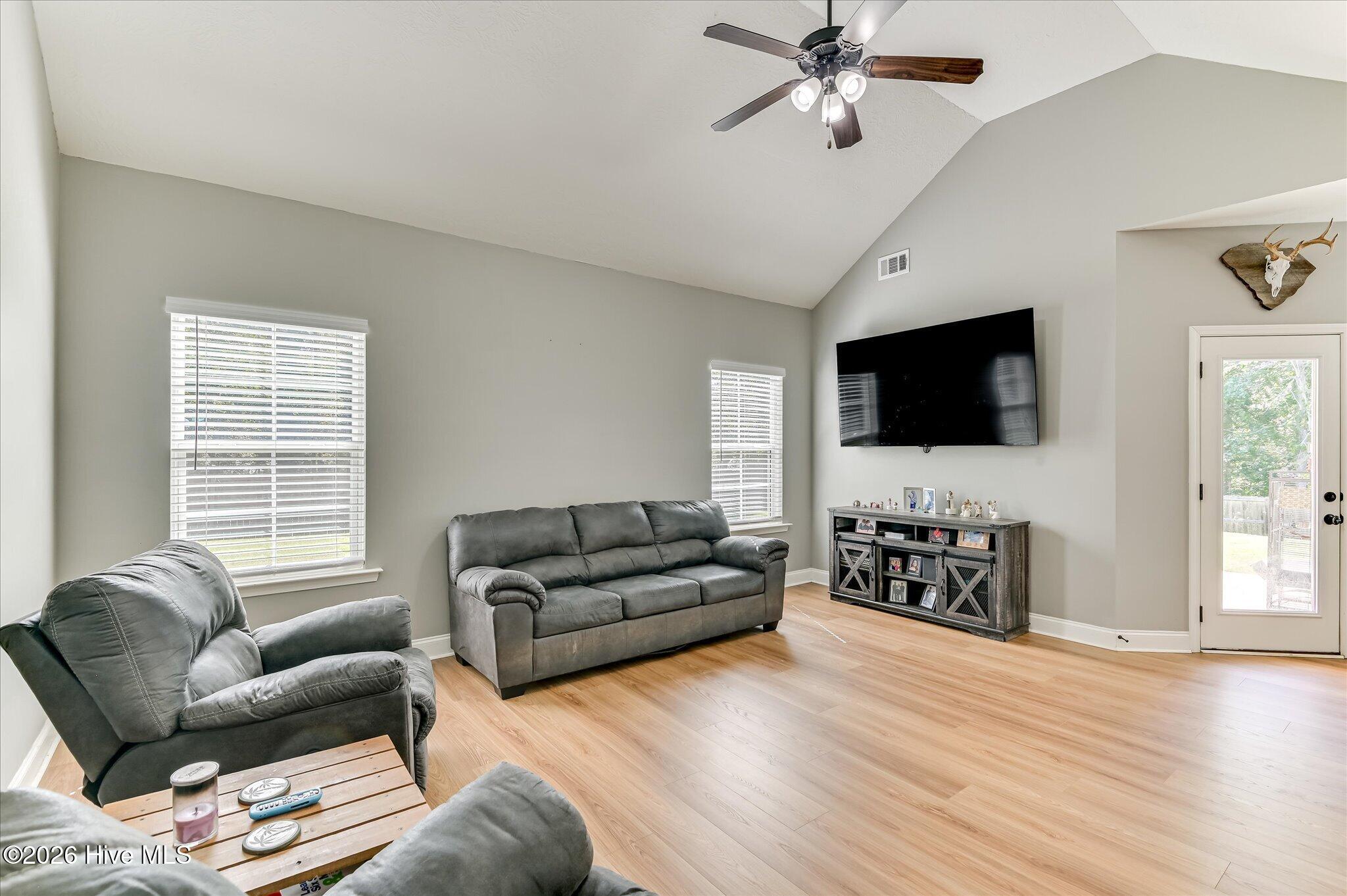 477 Del Rio Road Property Photo 19