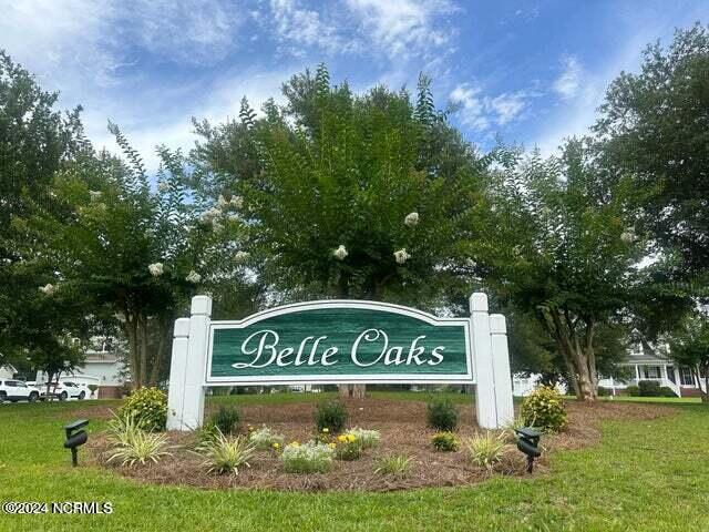 100 Shoal Lane Property Photo 3