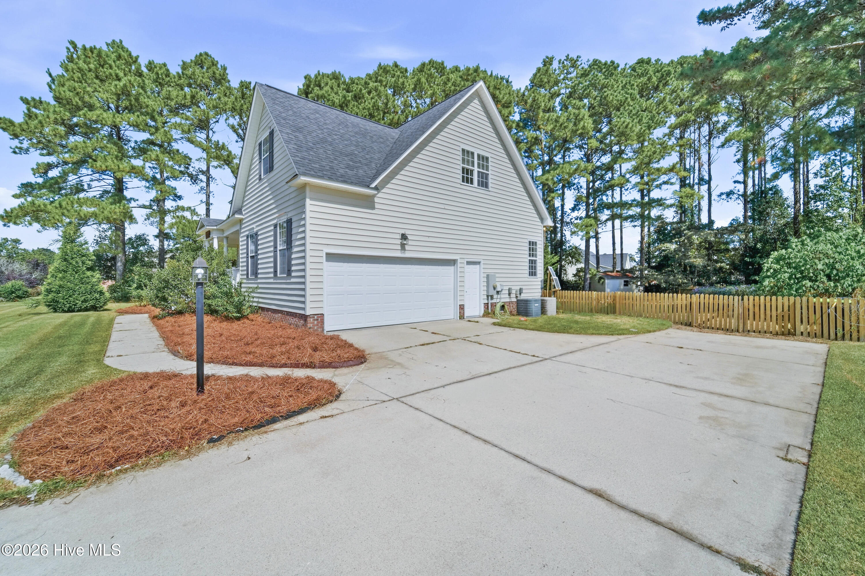 203 Wingate Drive Property Photo 5