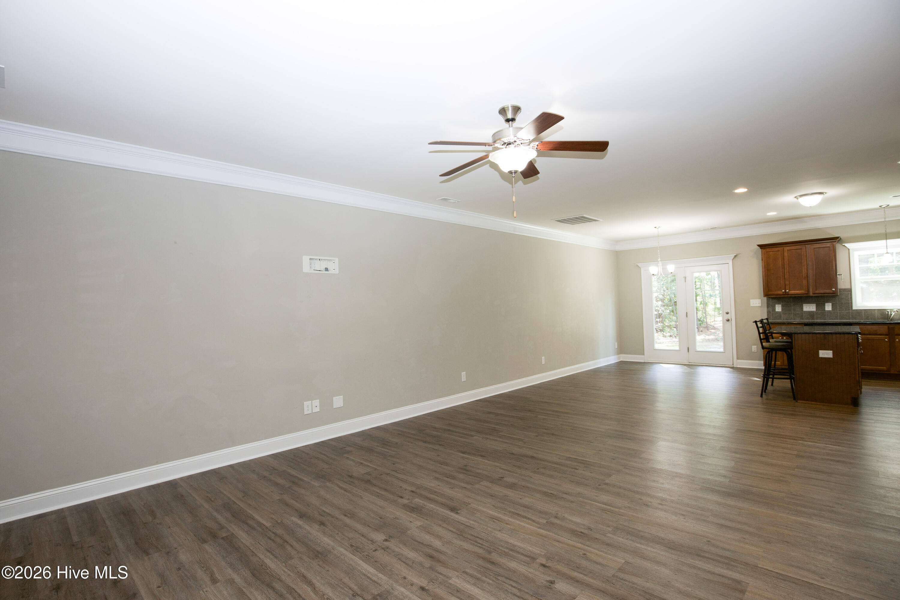 655 Bald Eagle Drive Property Photo 6