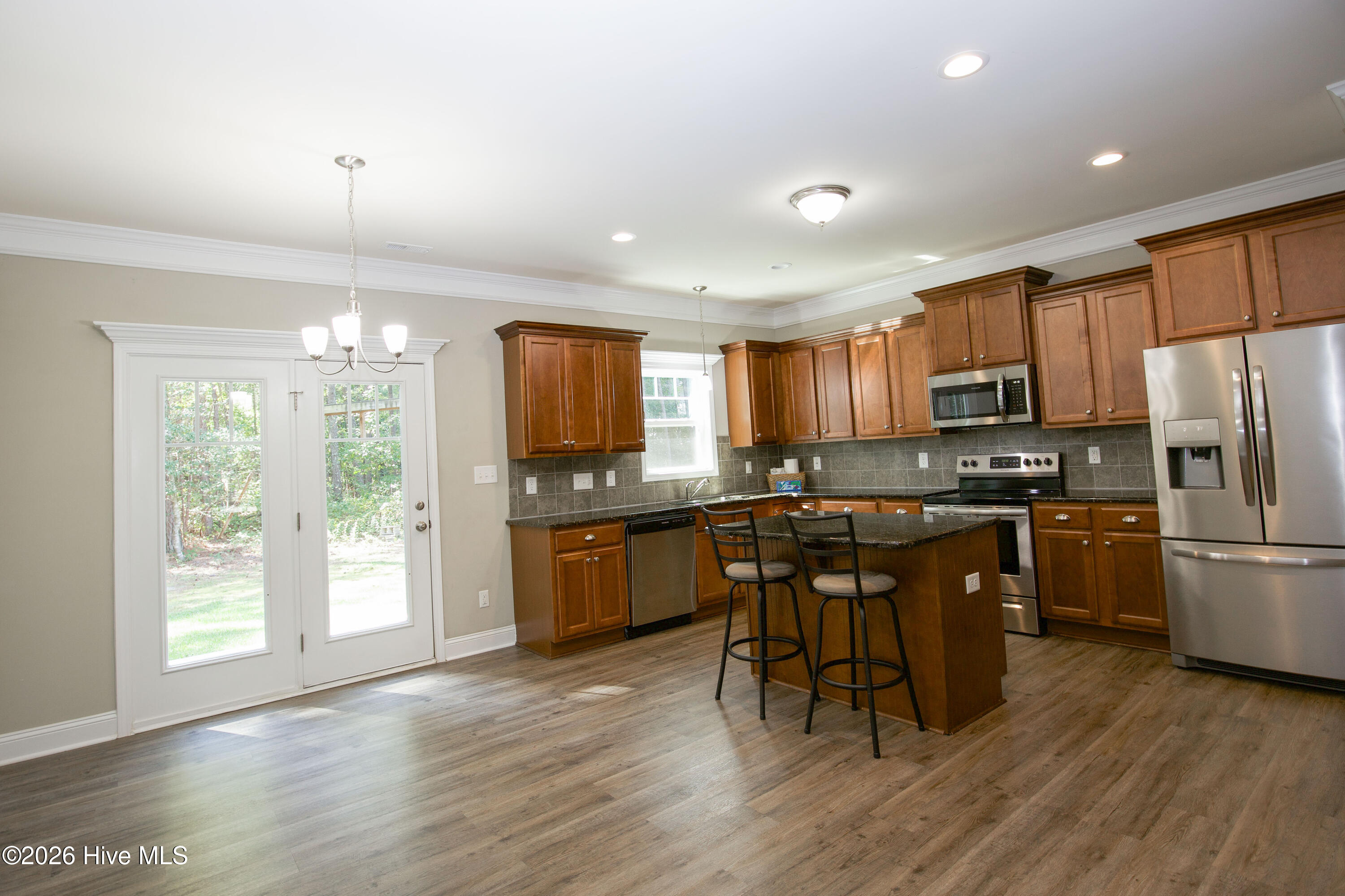 655 Bald Eagle Drive Property Photo 7