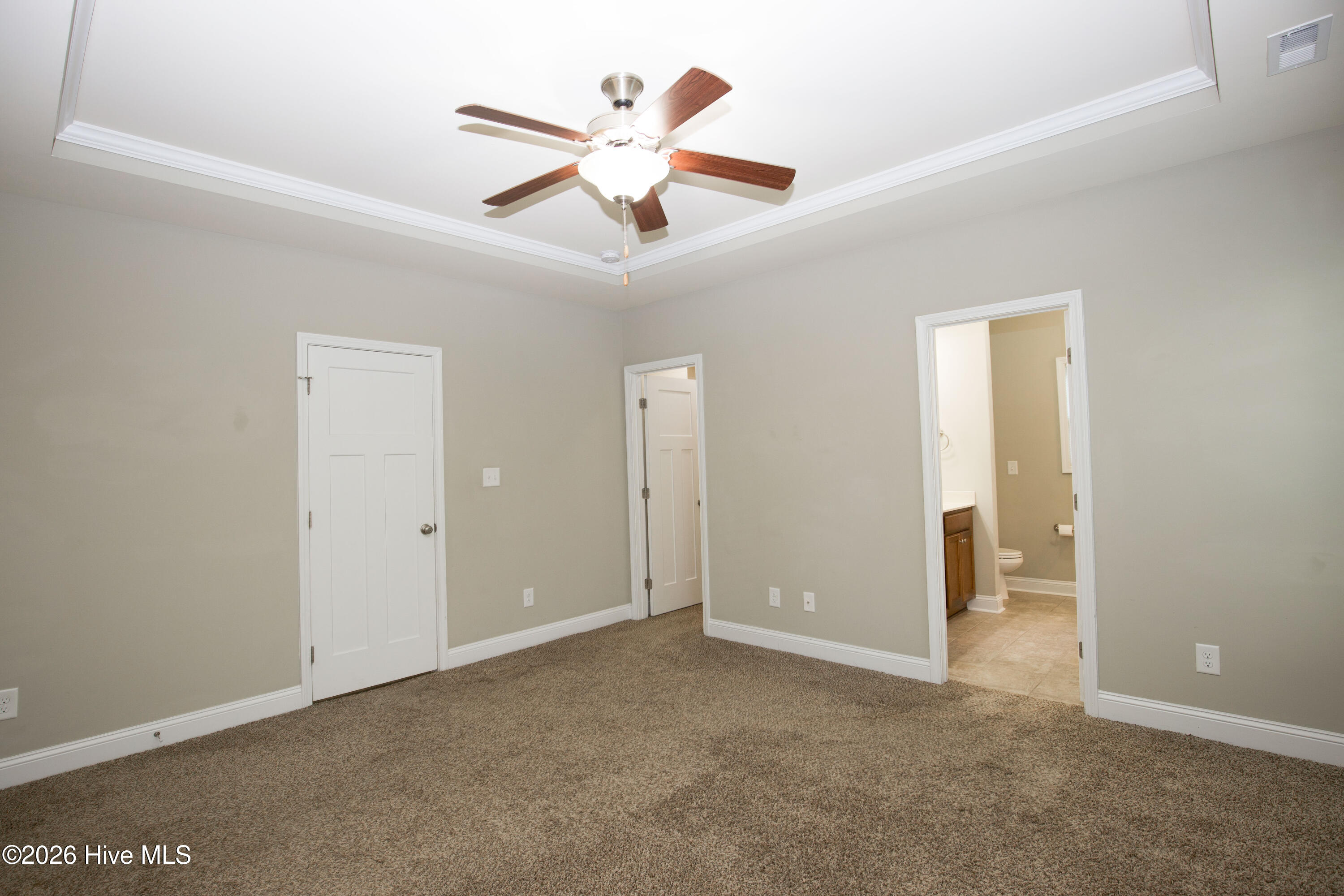 655 Bald Eagle Drive Property Photo 12