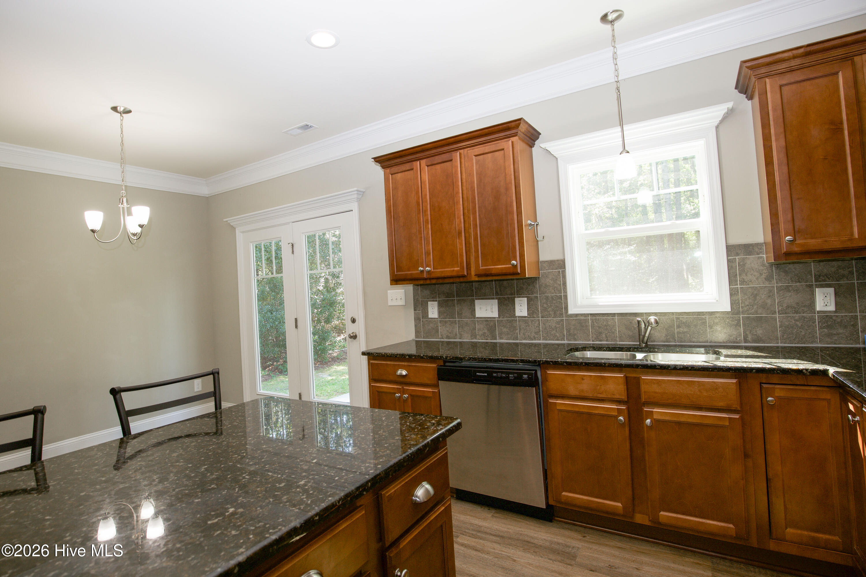 655 Bald Eagle Drive Property Photo 13