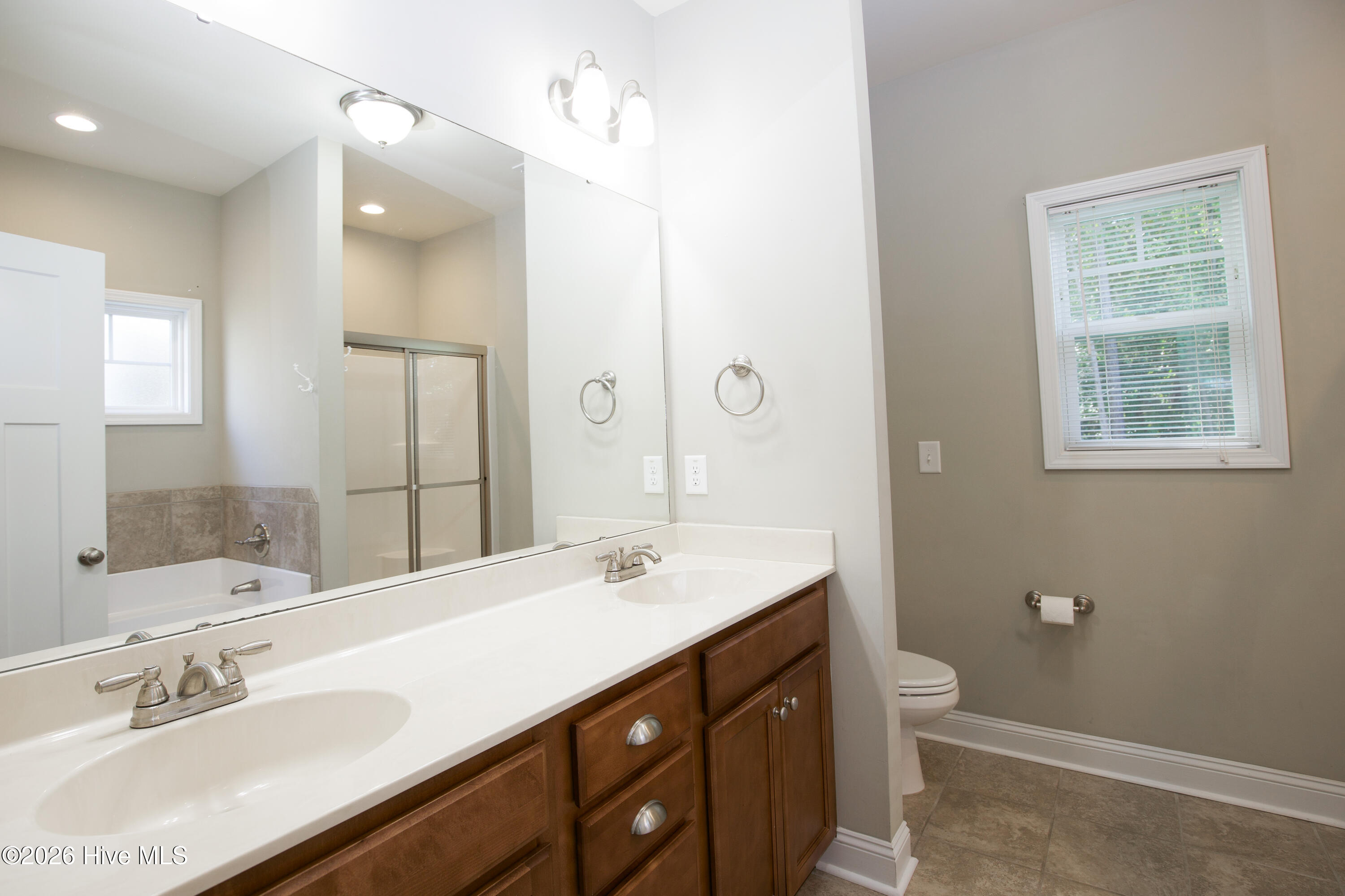 655 Bald Eagle Drive Property Photo 16
