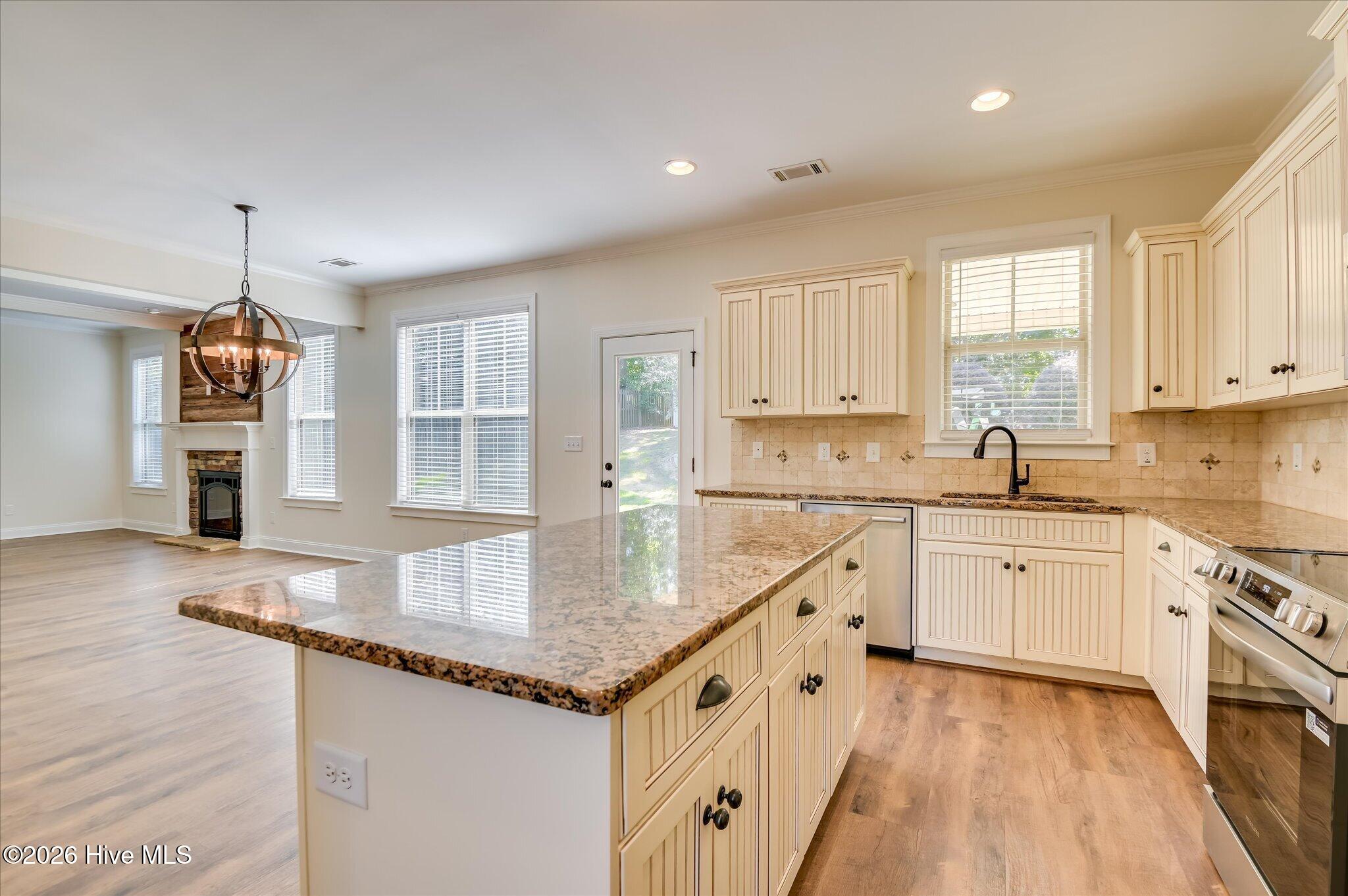 1148 Sumter Landing Circle Property Photo 16