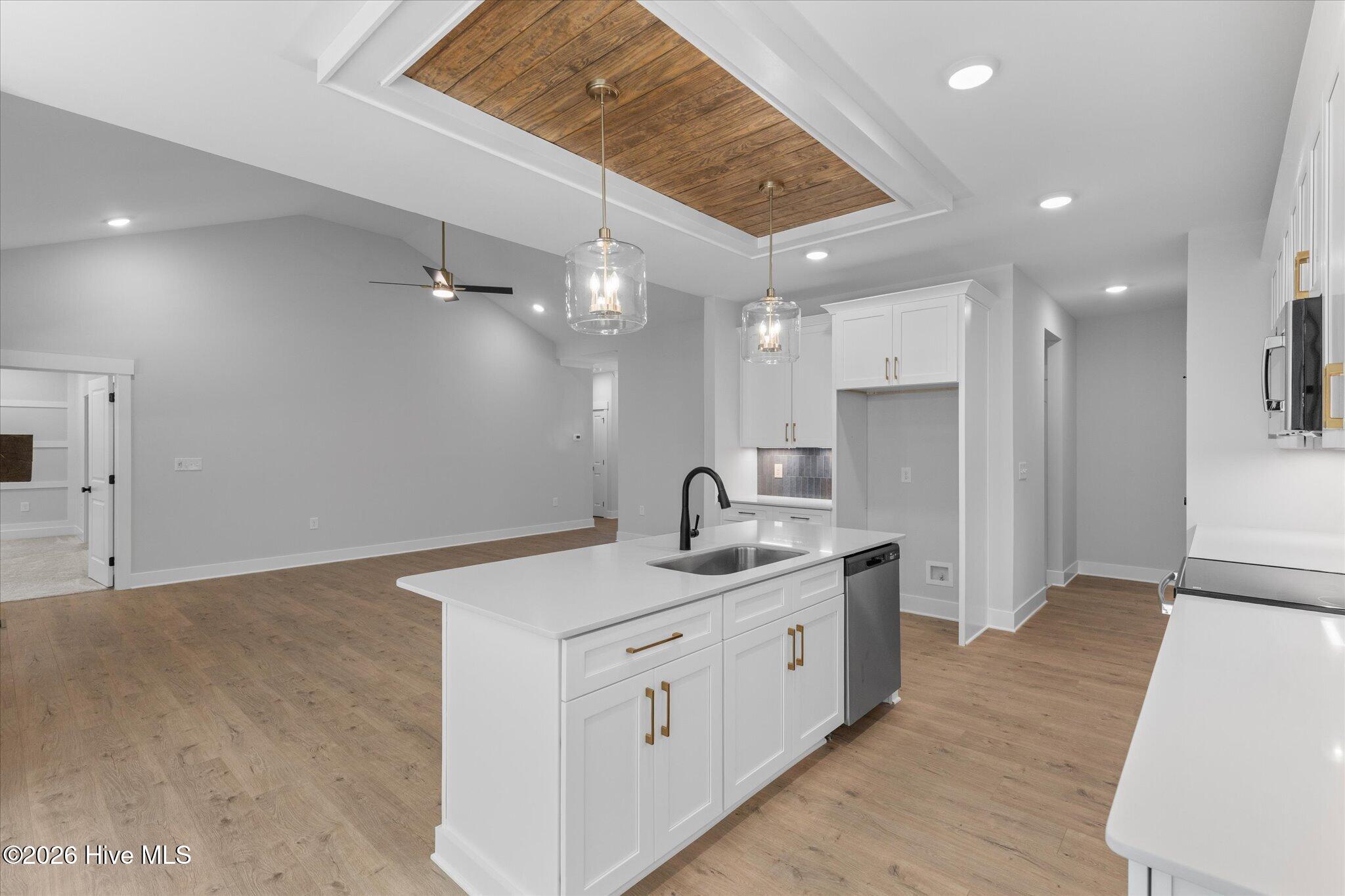 2022 Hayes Road Property Photo 6