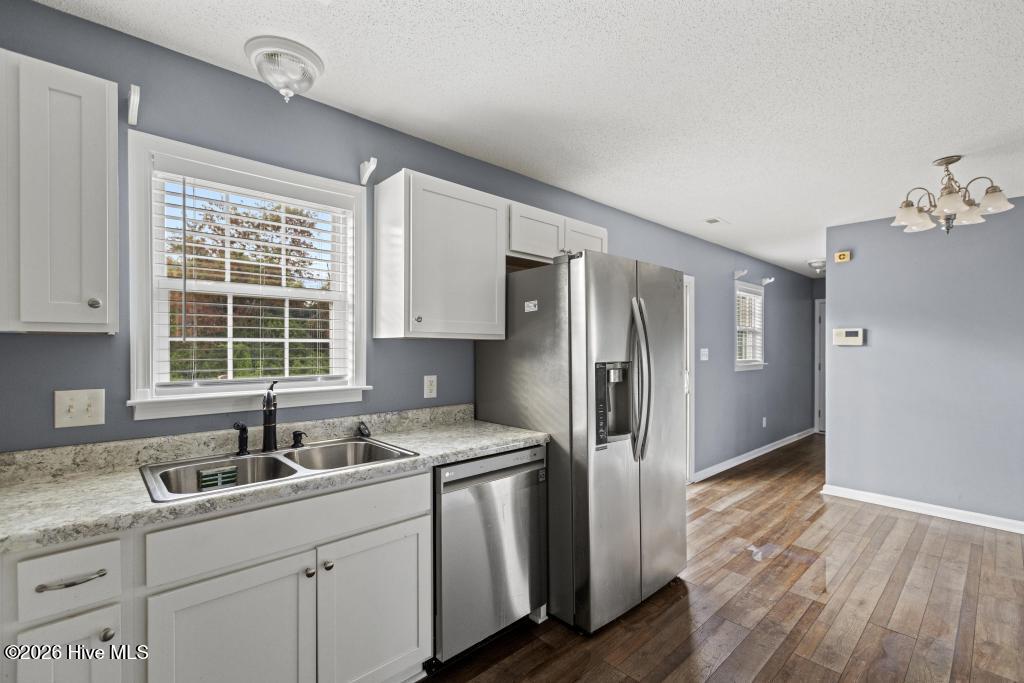 100 Goldie Lane Property Photo 8