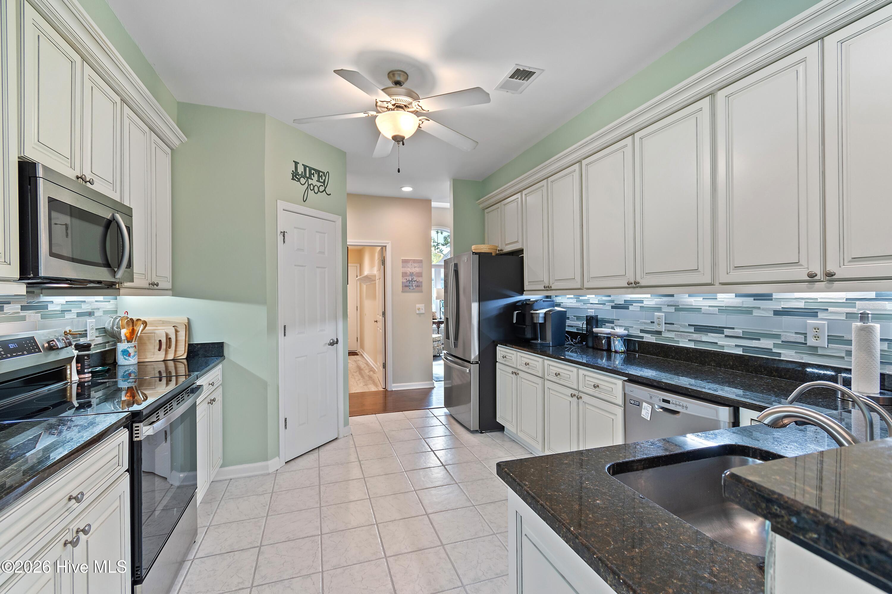 169 Staffordshire Place Sw Property Photo 21