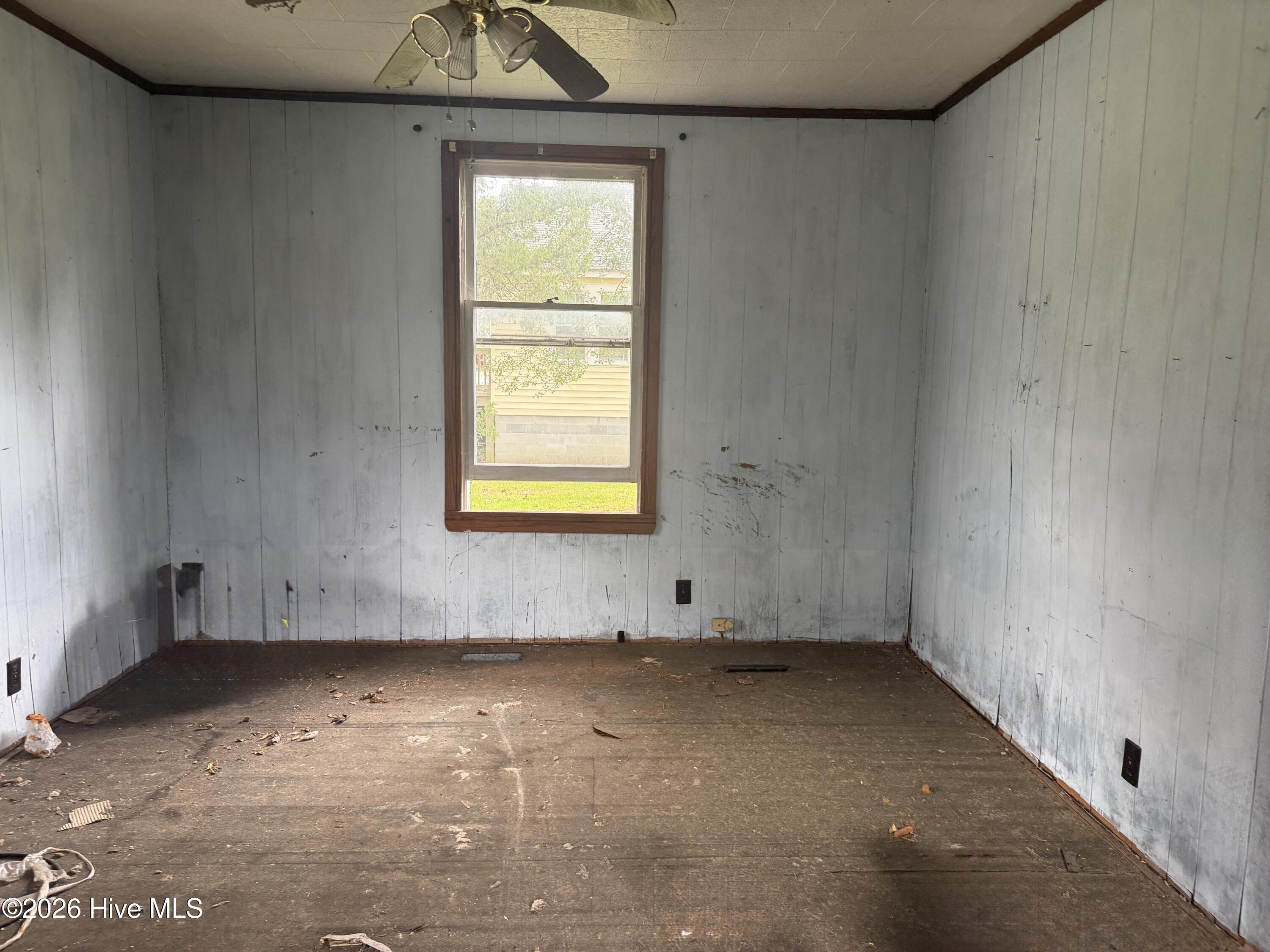 2204 Oaks Road Property Photo 7