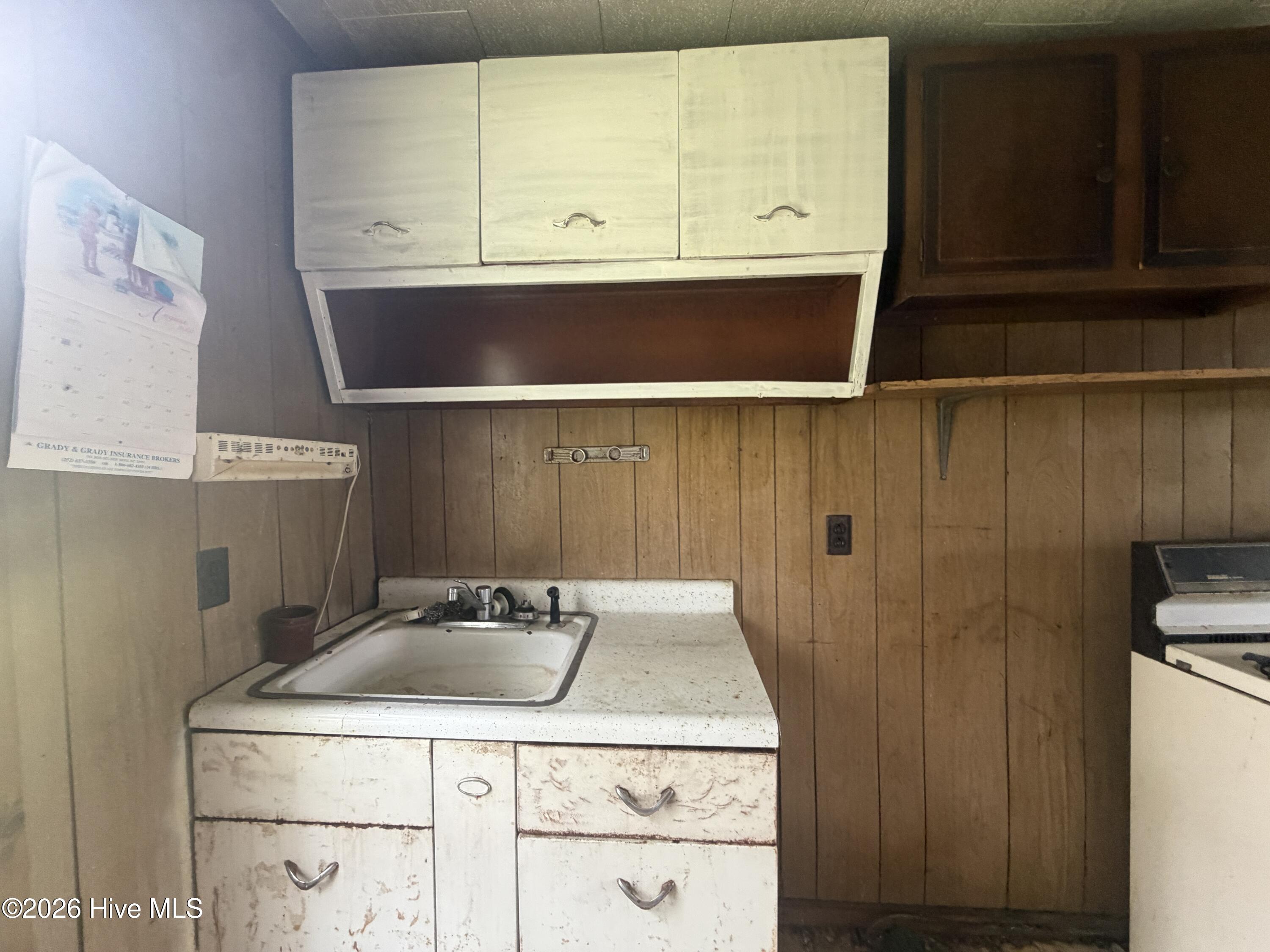 2204 Oaks Road Property Photo 12