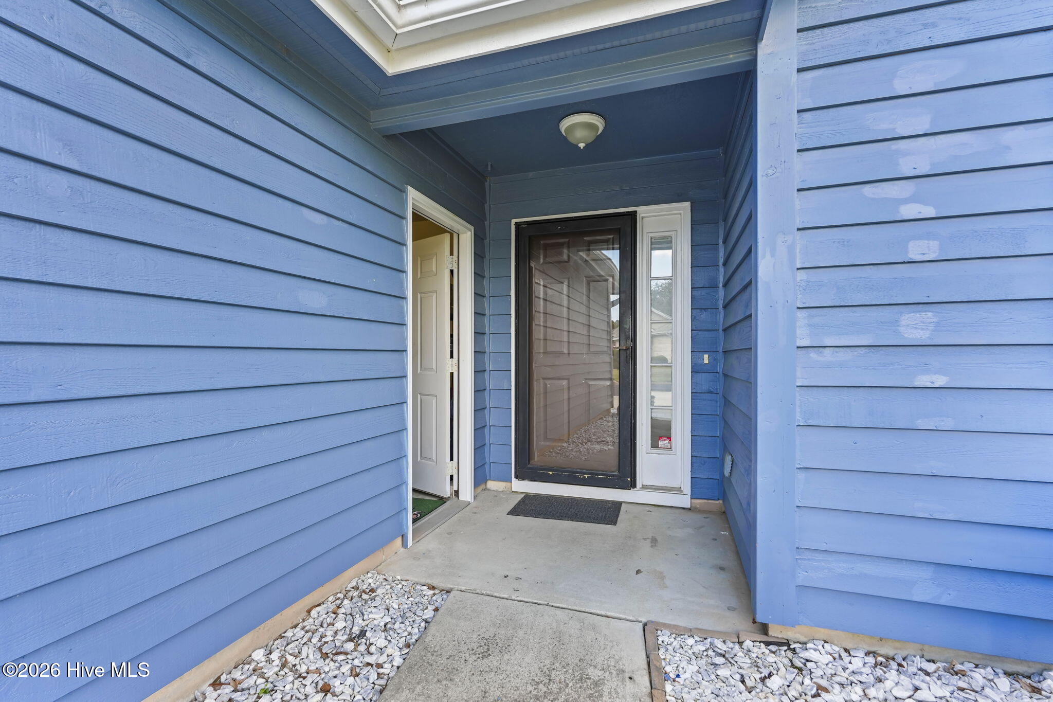 1223 Formby Court Property Photo 7