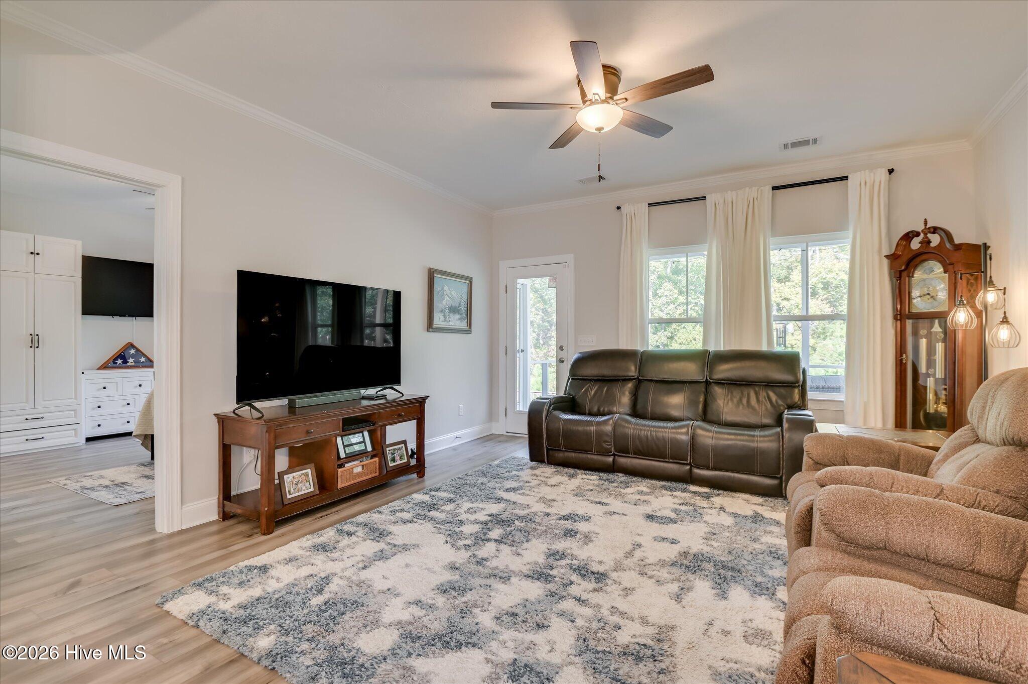 23 Coslett Drive Property Photo 9