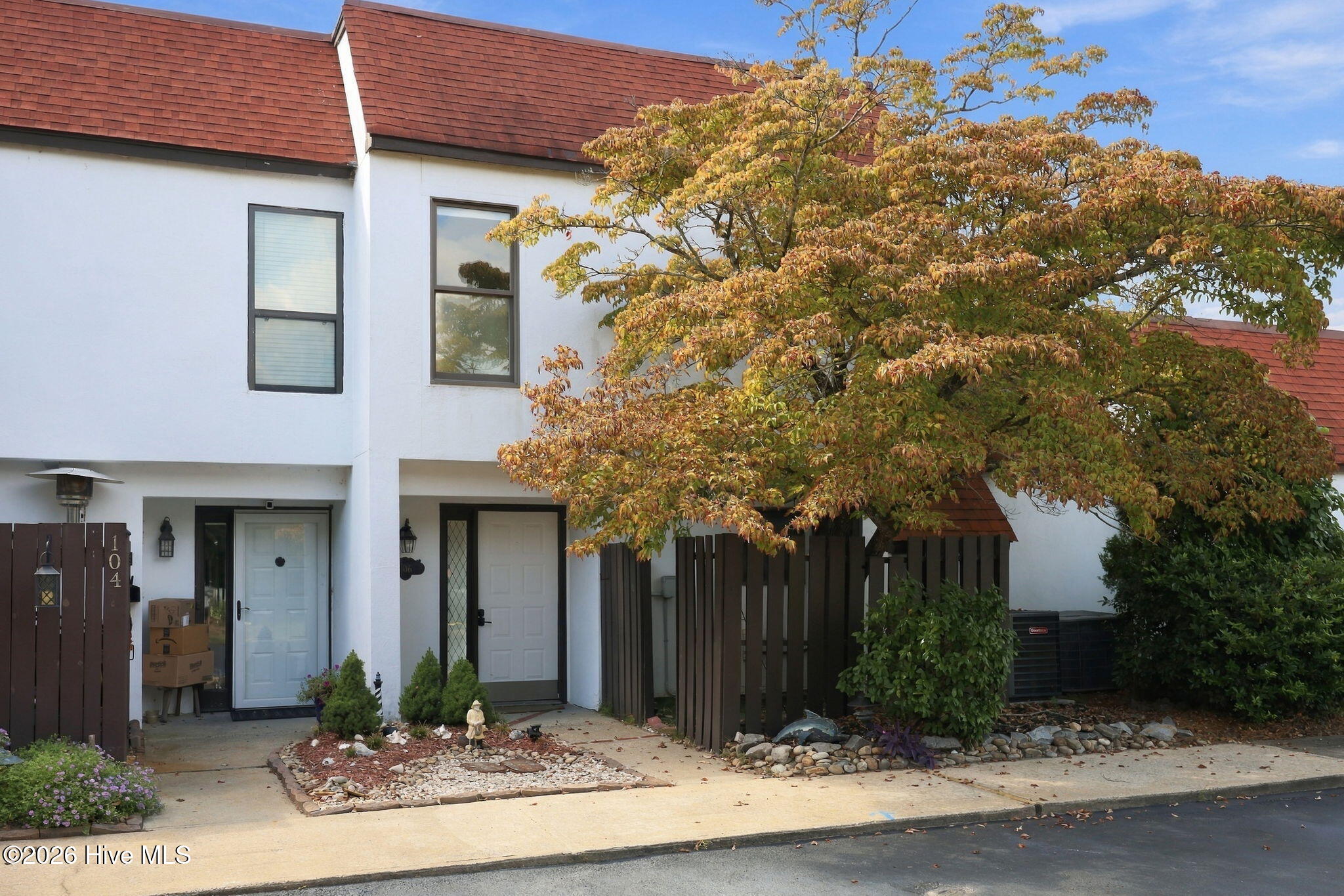 106 Washington Harbor Property Photo 3