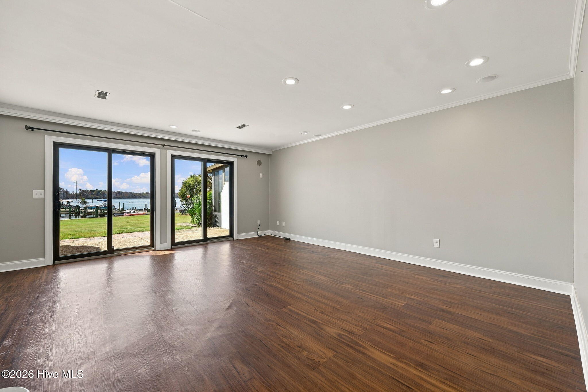 106 Washington Harbor Property Photo 18