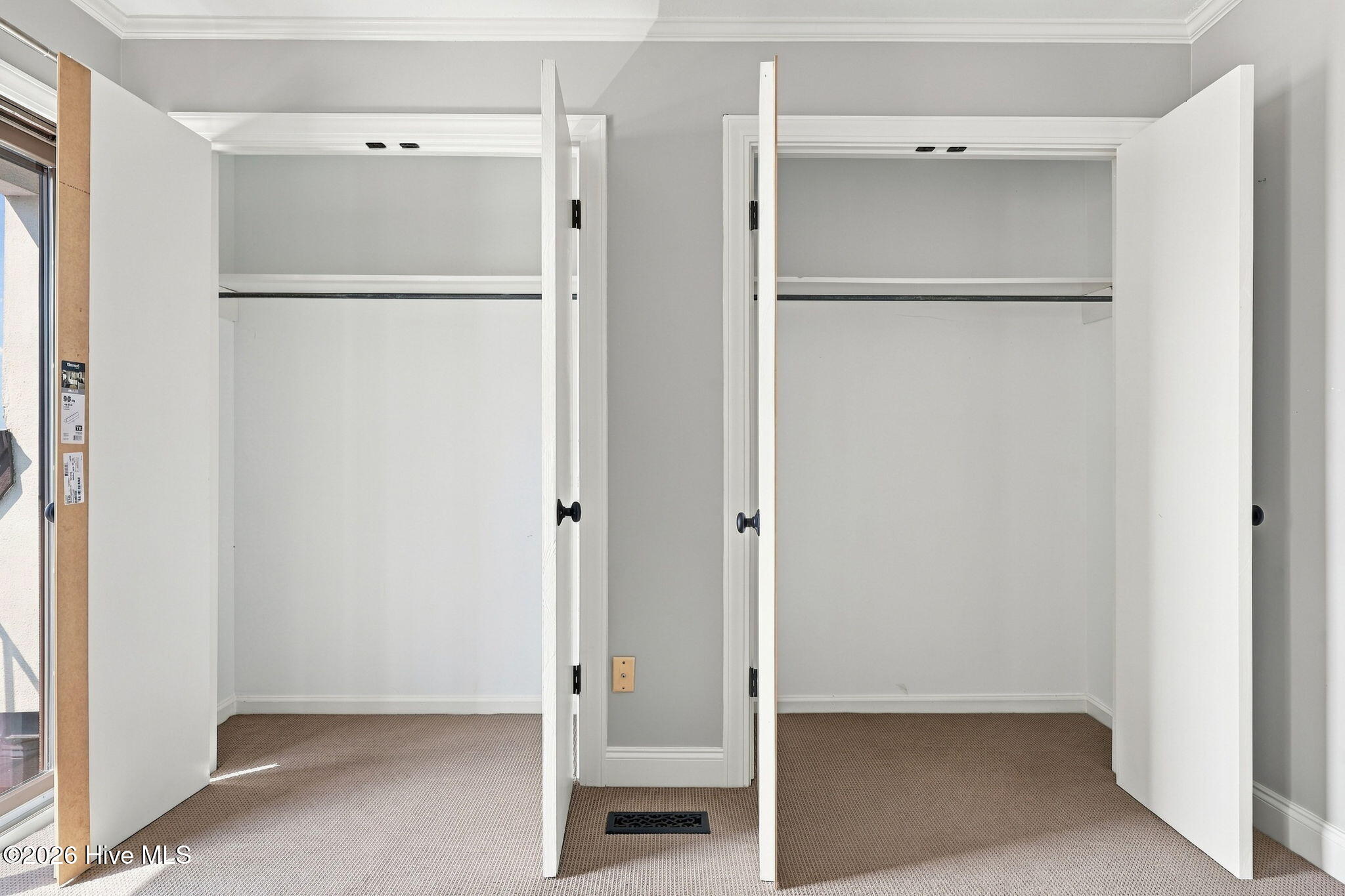 106 Washington Harbor Property Photo 32