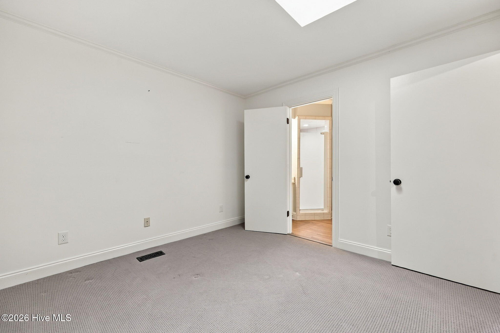 106 Washington Harbor Property Photo 48