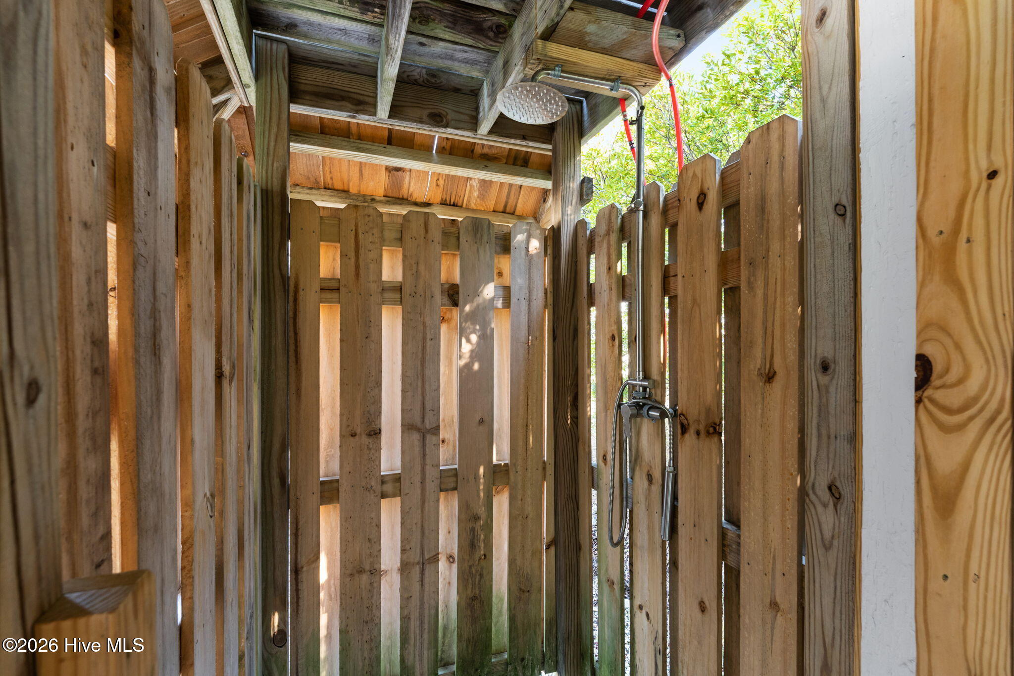 140 Lions Paw Property Photo 40