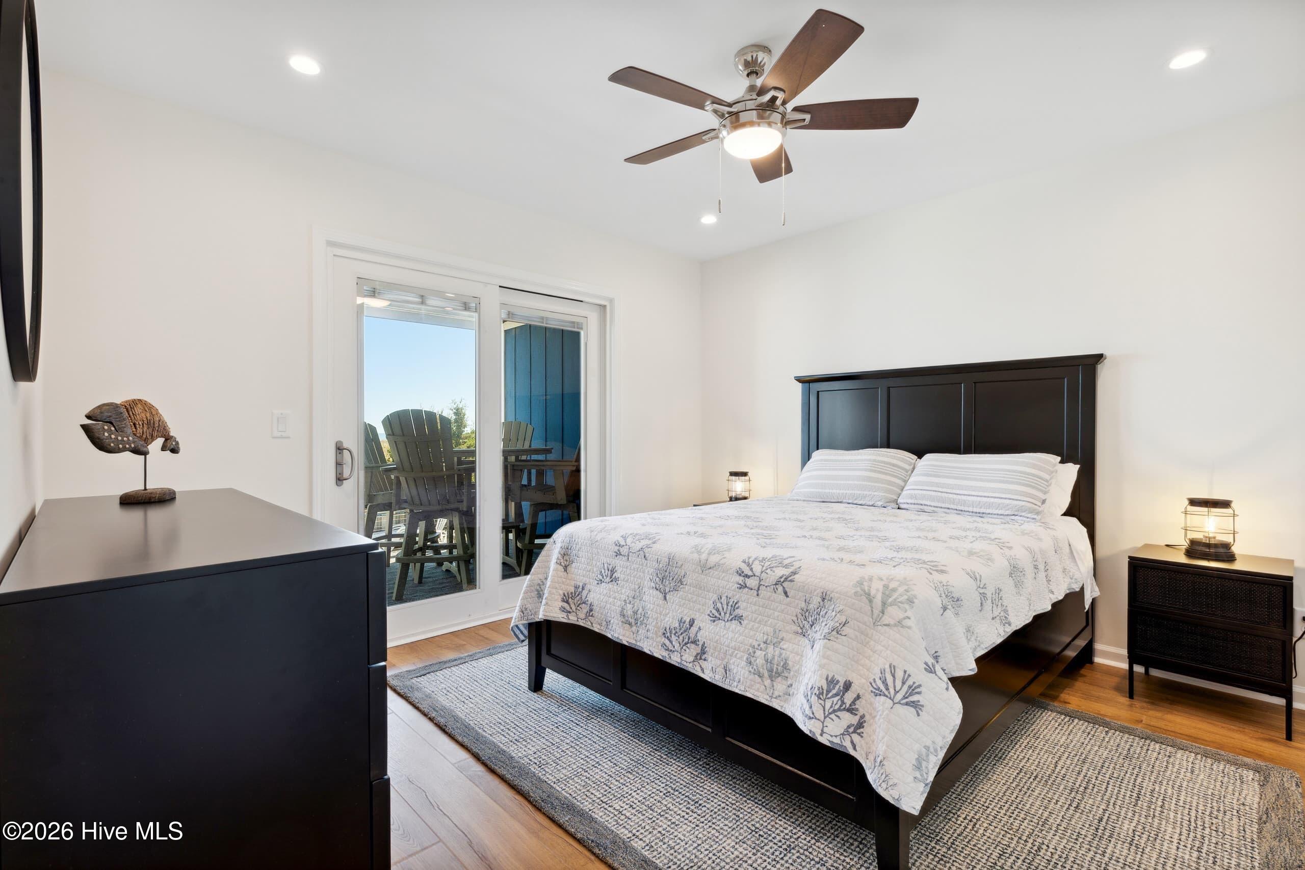 608 N Carolina Beach Avenue N Unit 1b Property Photo 13