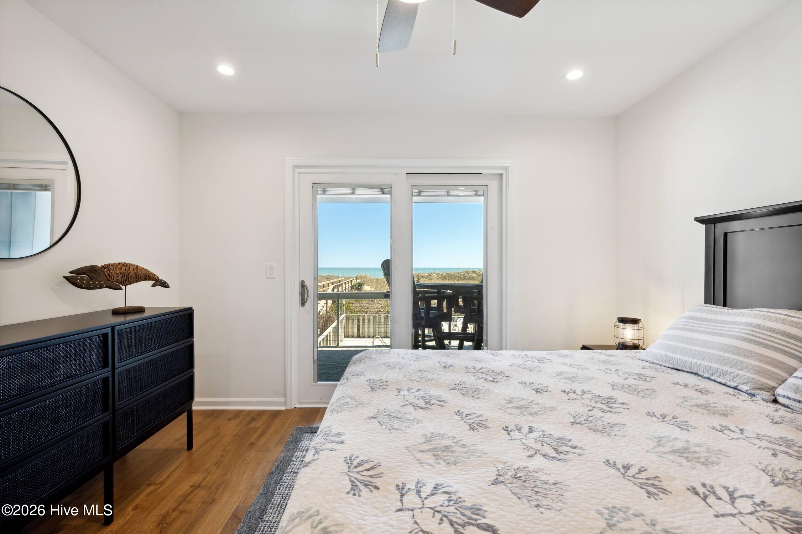 608 N Carolina Beach Avenue N Unit 1b Property Photo 15