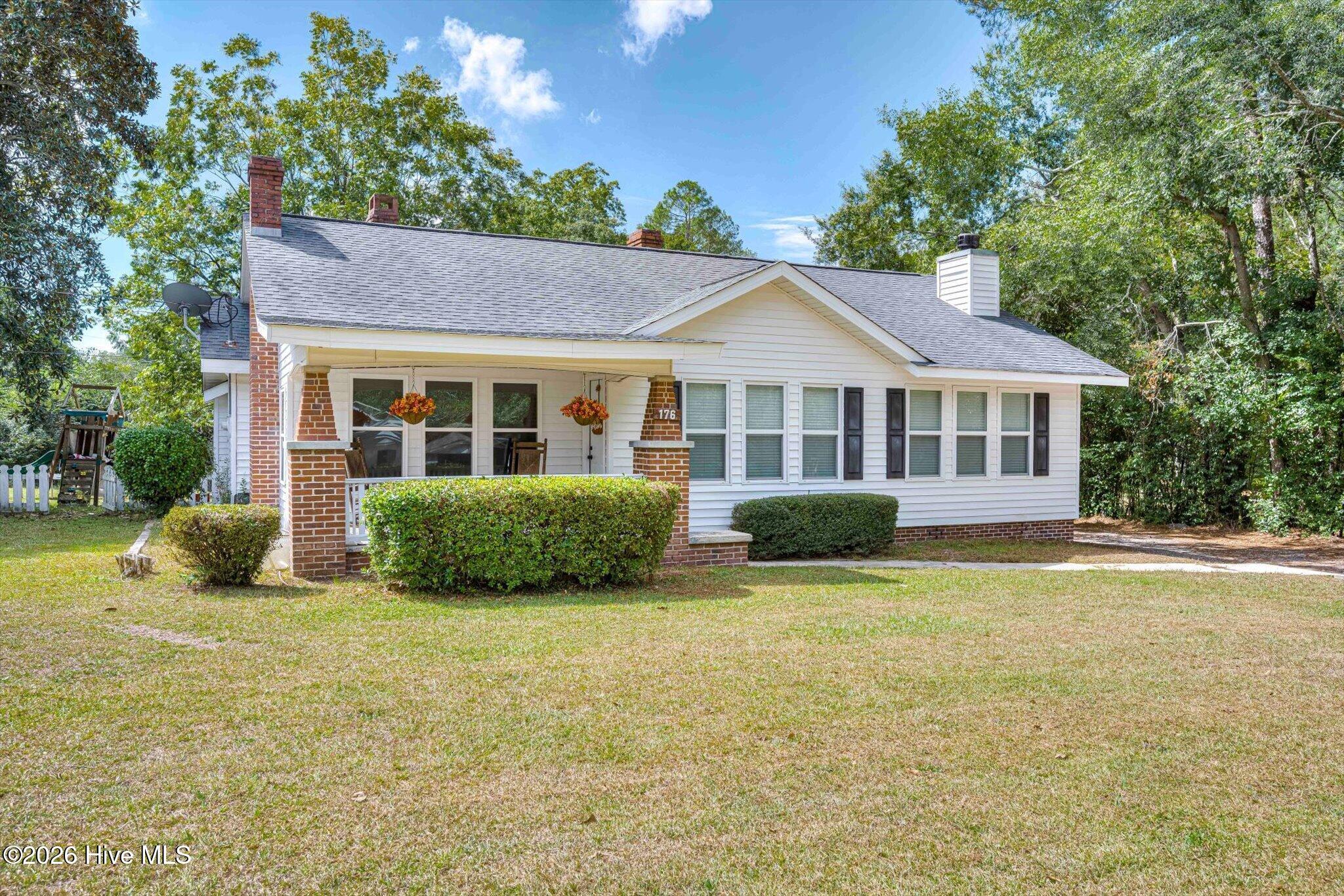 176 Lee Drive Property Photo 1