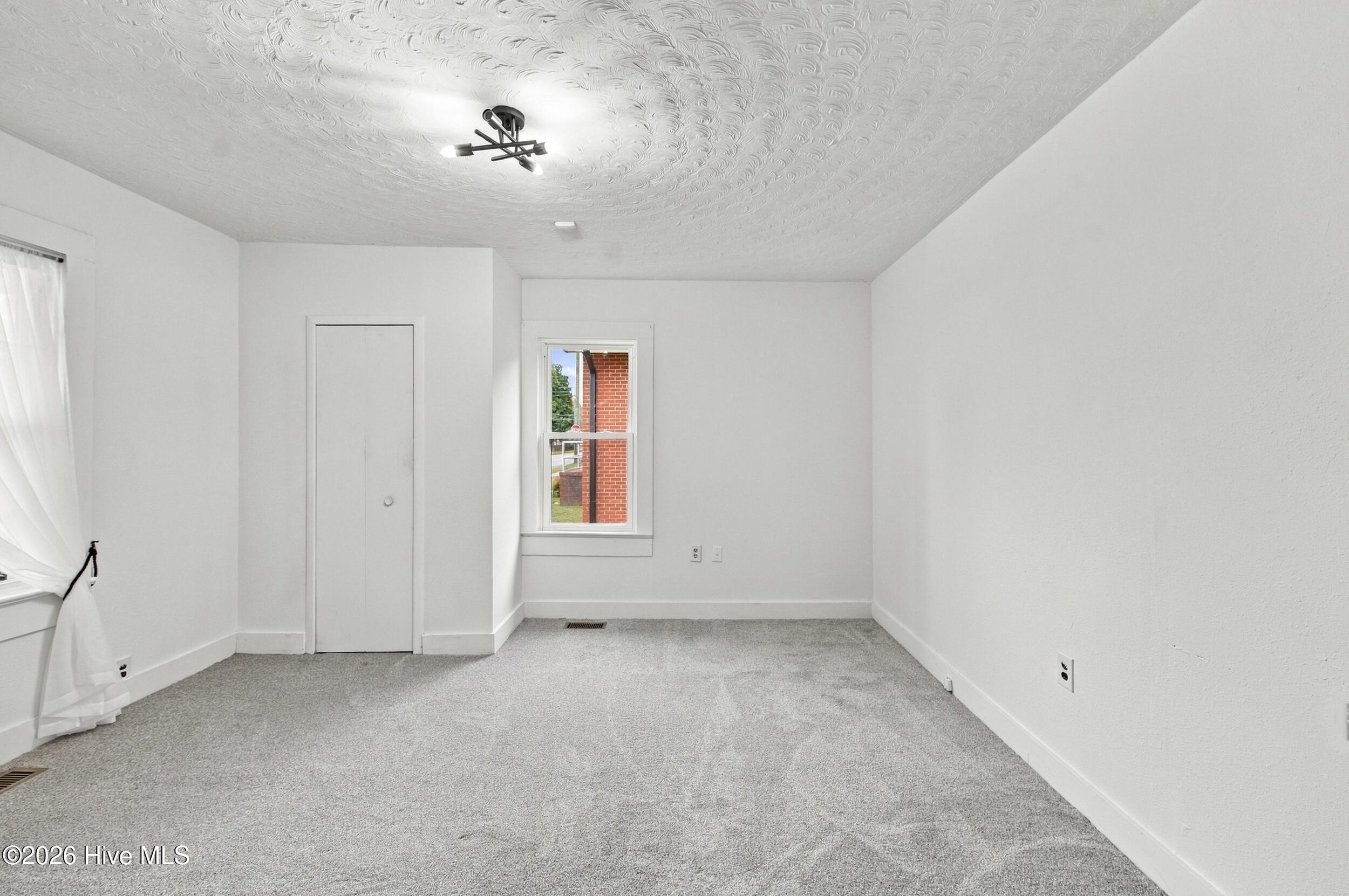 226 King Street Property Photo 10