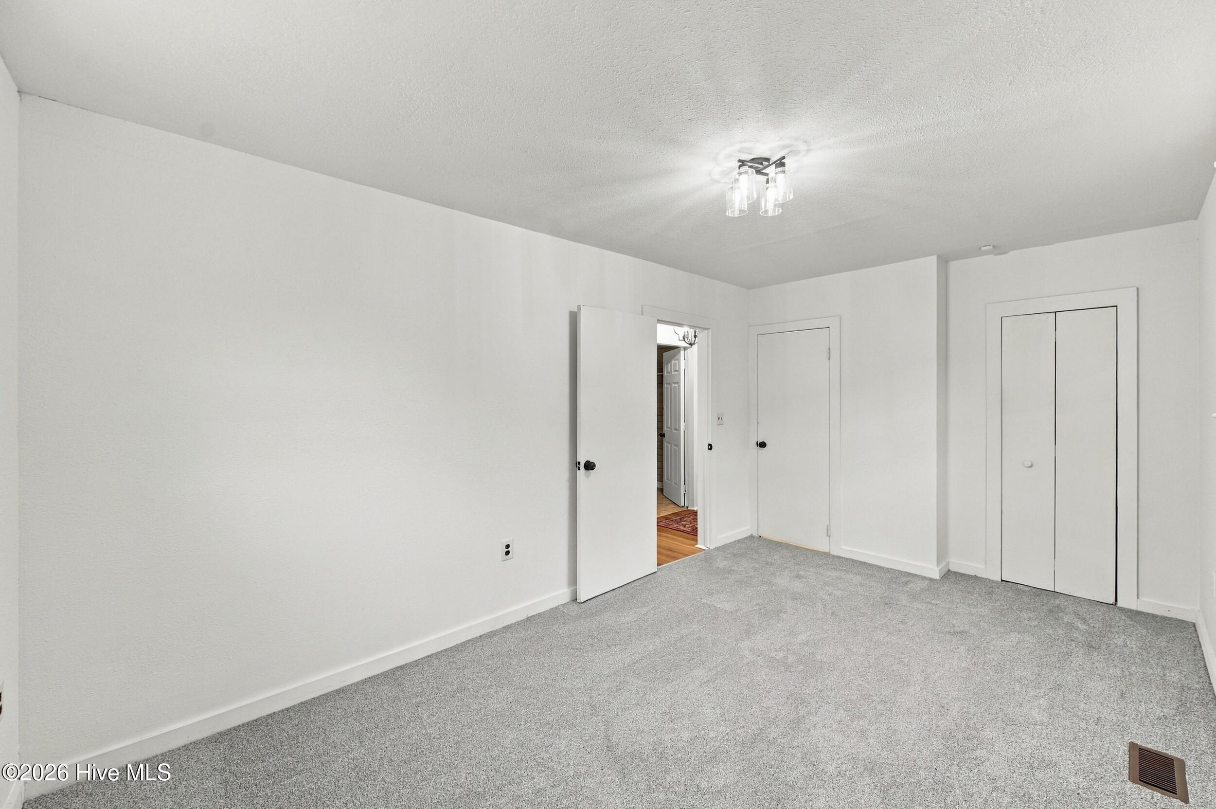 226 King Street Property Photo 33