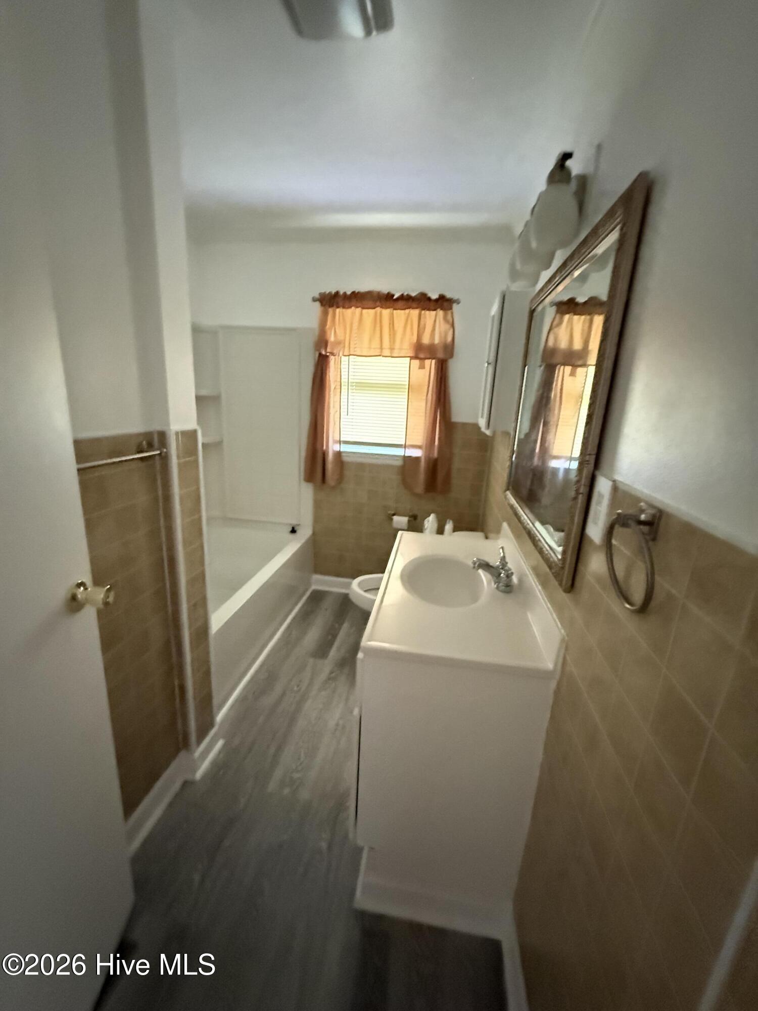 209 Peaks Street Property Photo 10