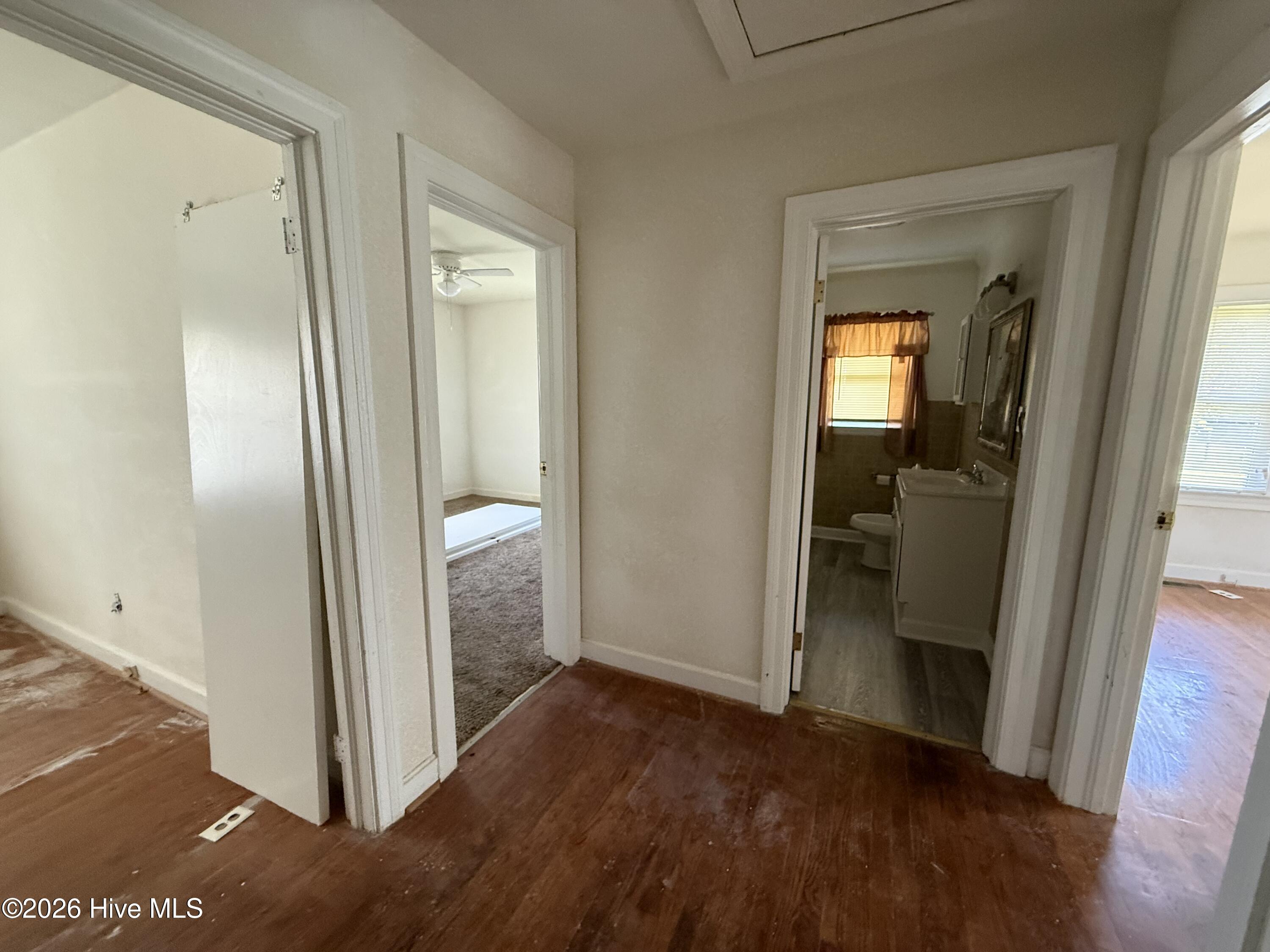 209 Peaks Street Property Photo 13