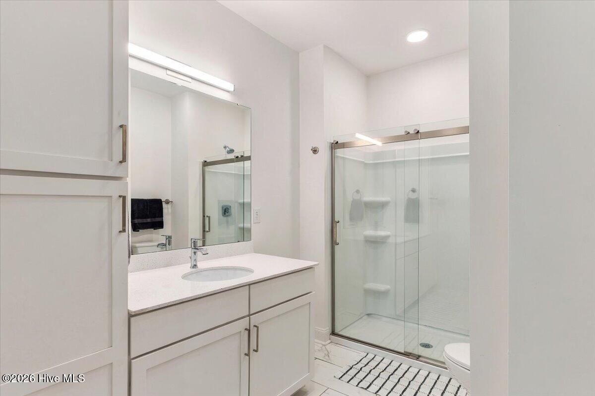 391 James Street Property Photo 40