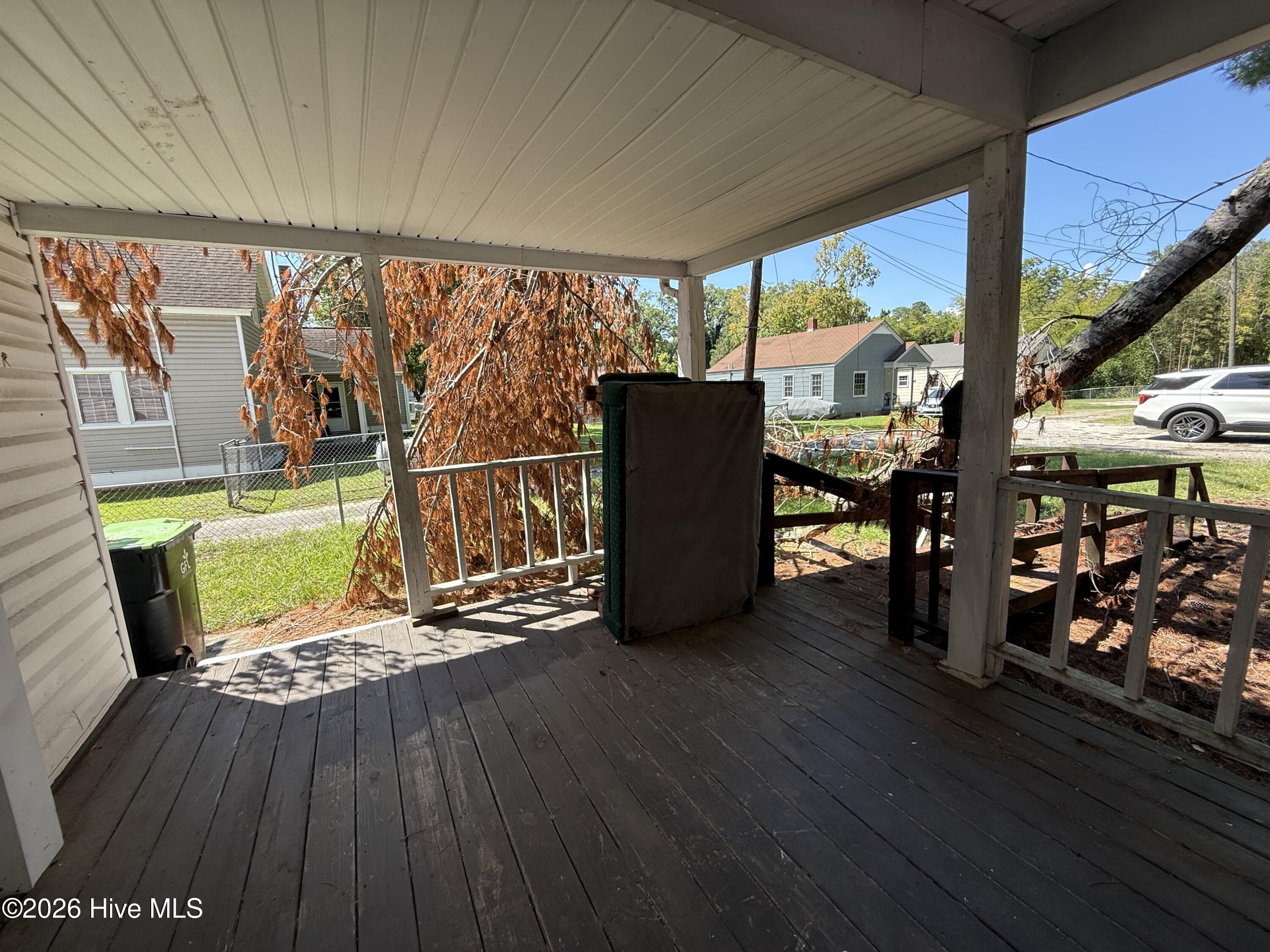 310 E Main Street Property Photo 21