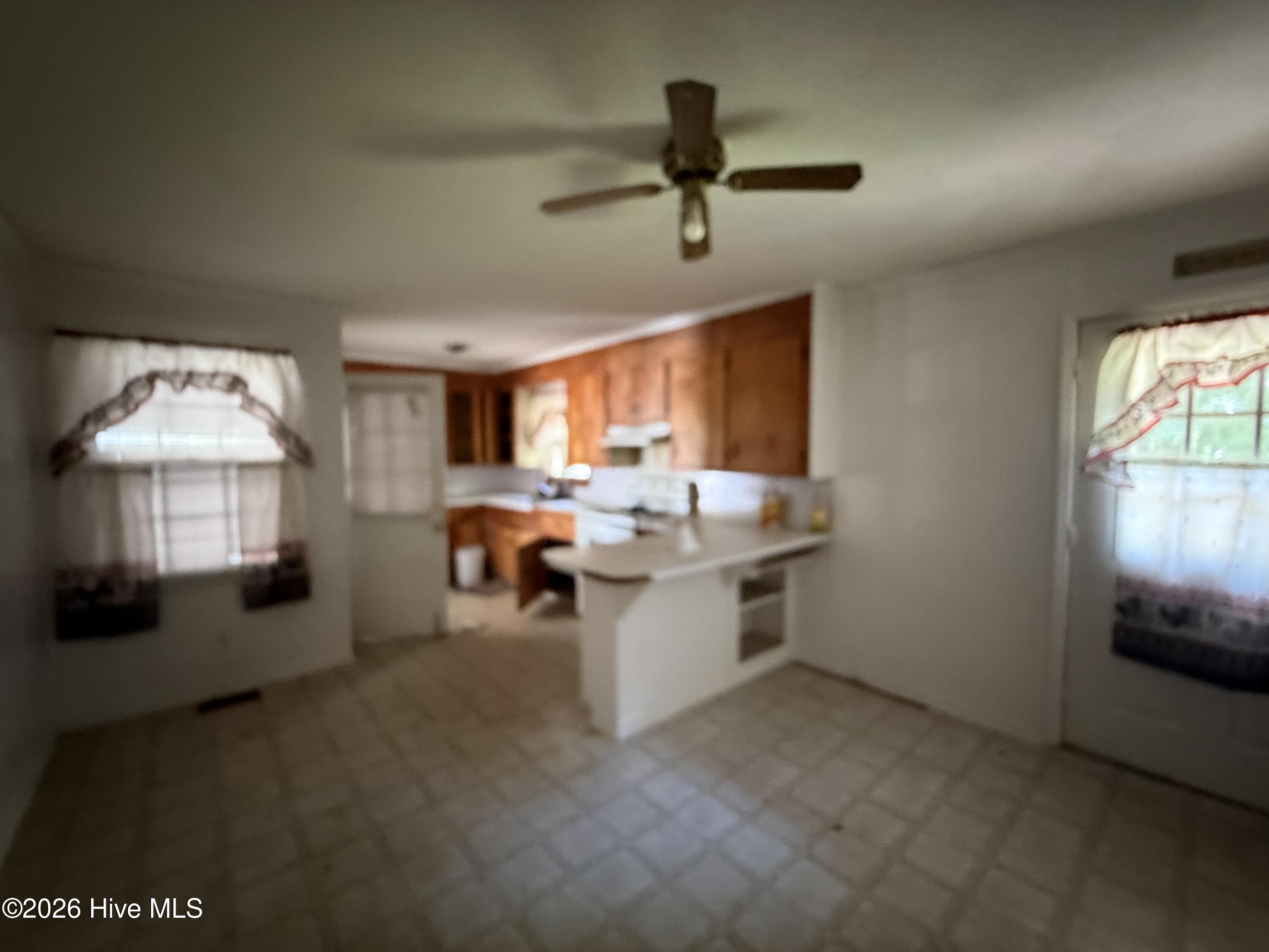 105 New Street Property Photo 6