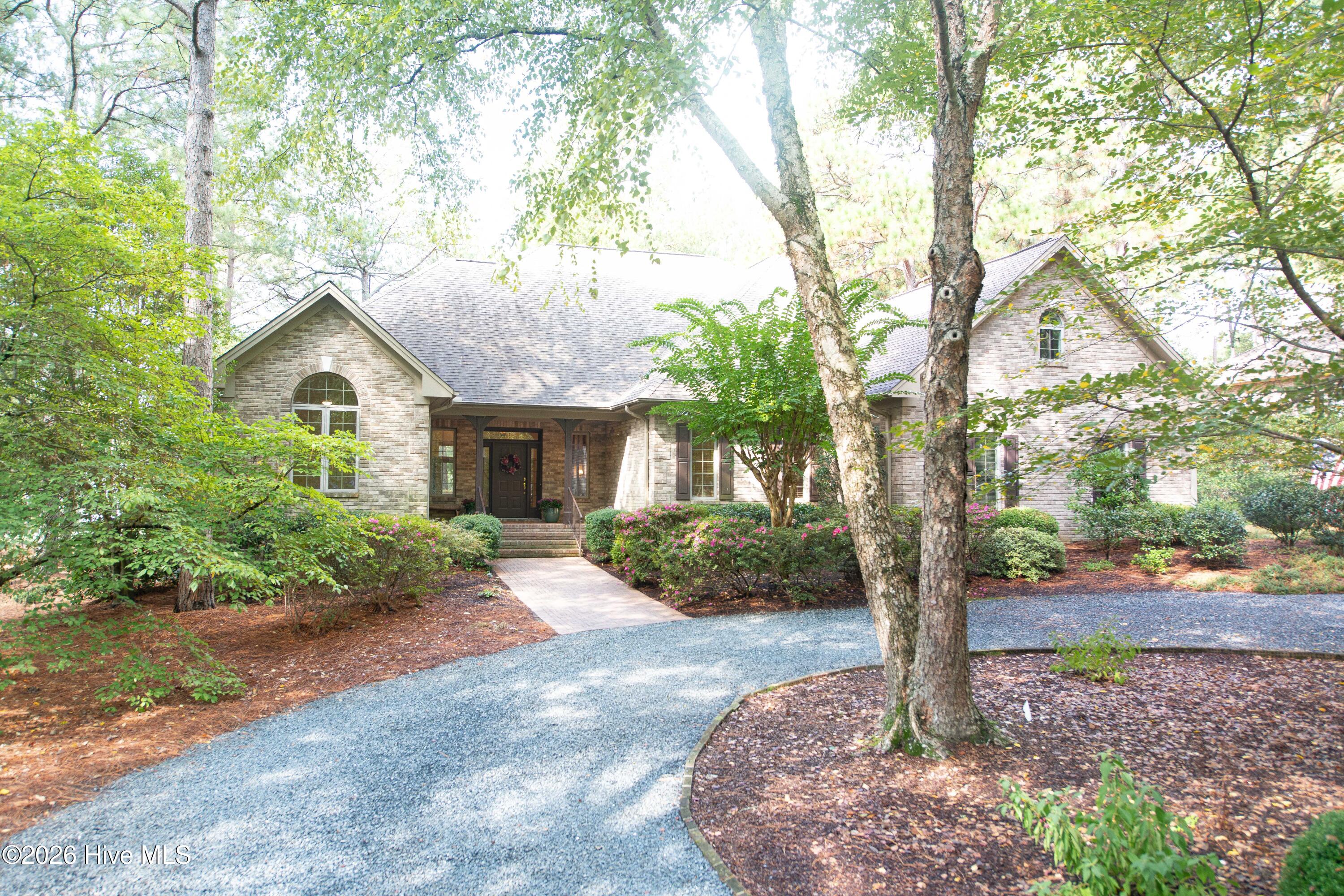 14 Mcmichael Drive Property Photo 2