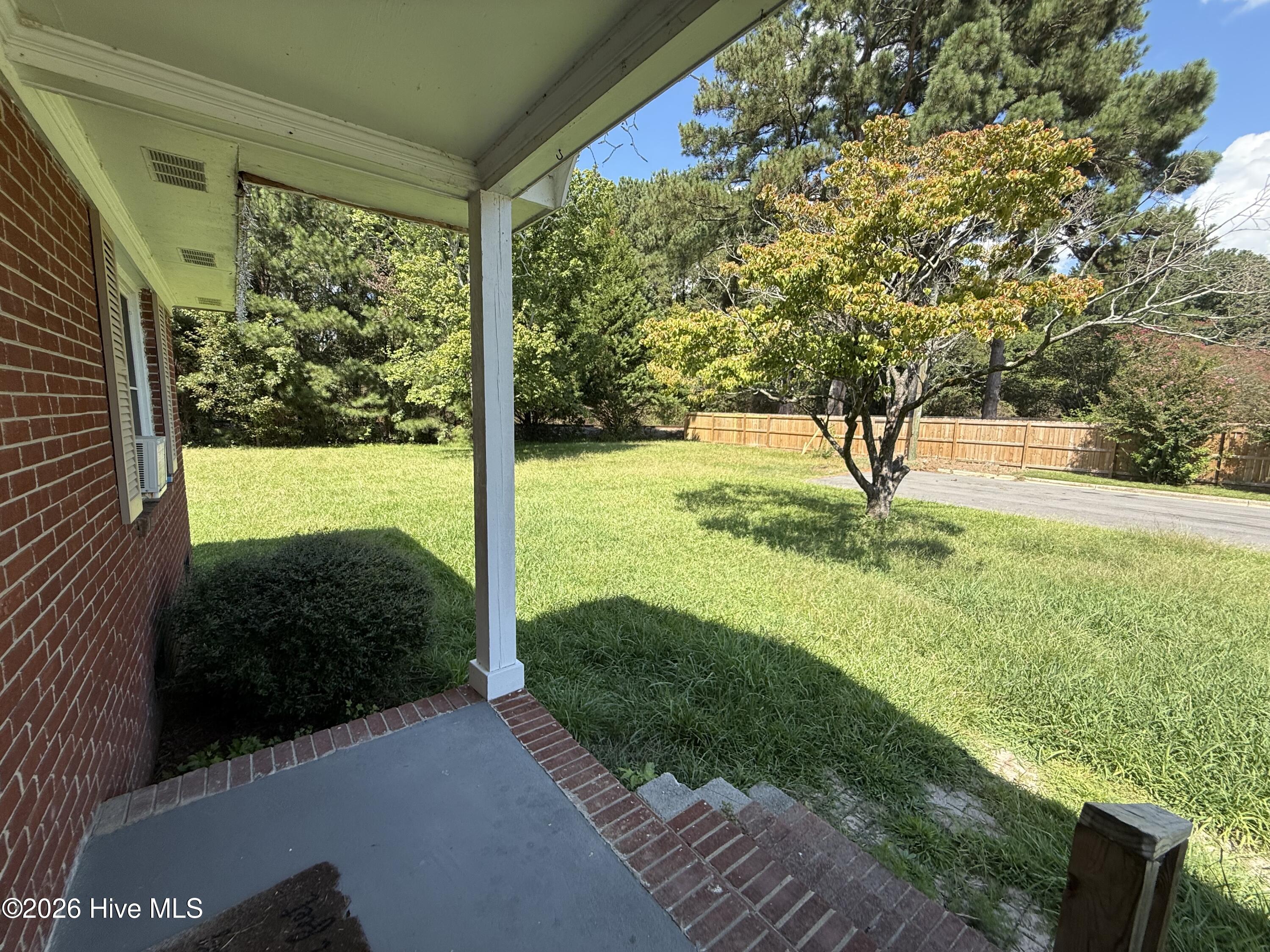 217 N Edgewood Avenue Property Photo 2