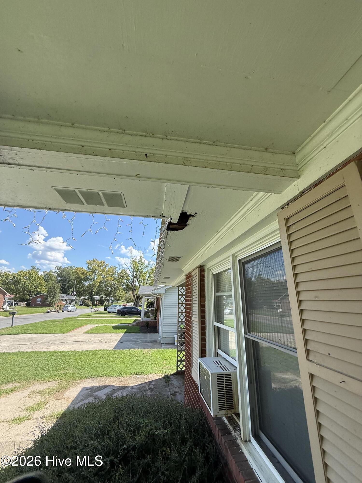 217 N Edgewood Avenue Property Photo 3