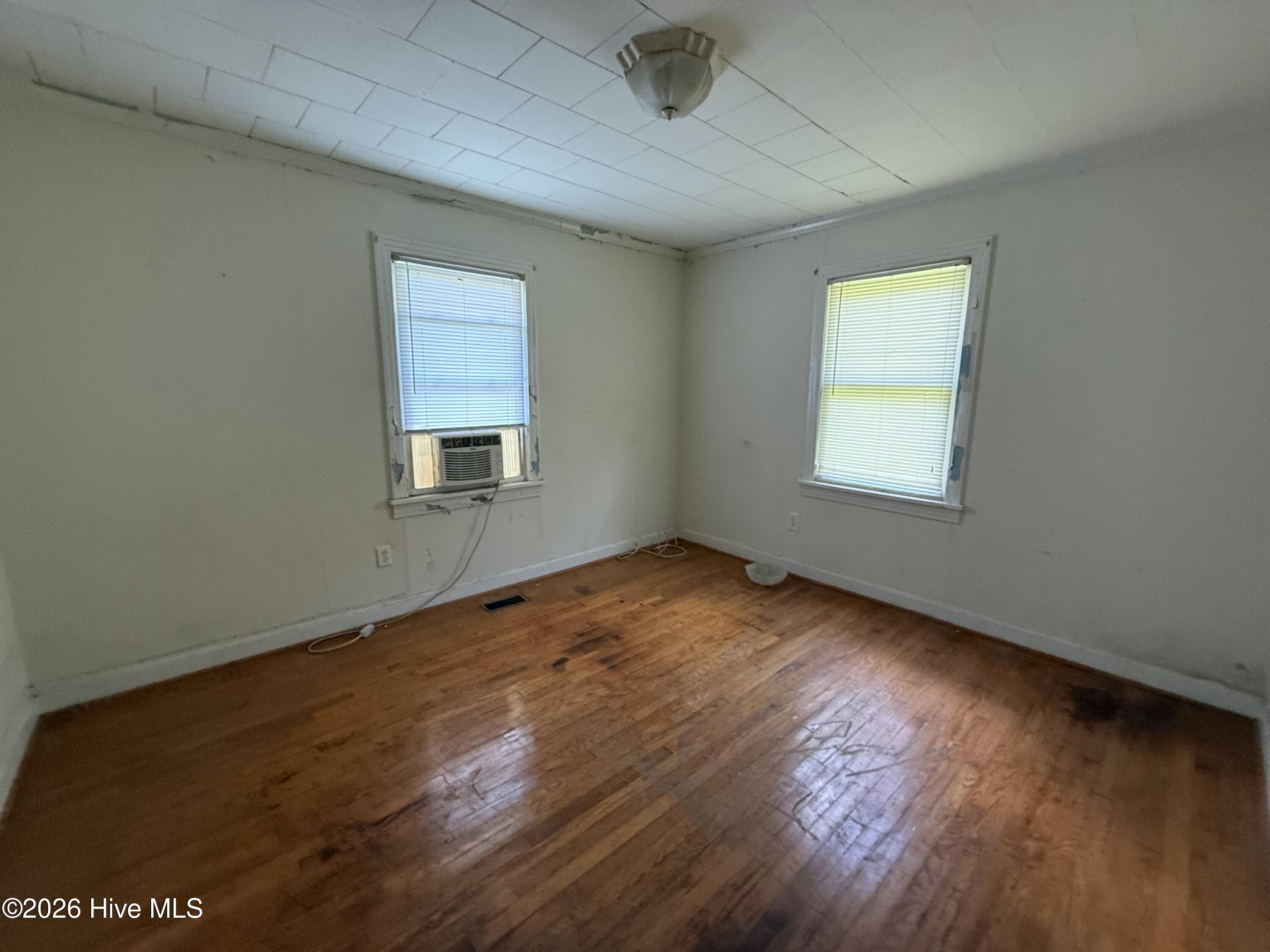 217 N Edgewood Avenue Property Photo 8