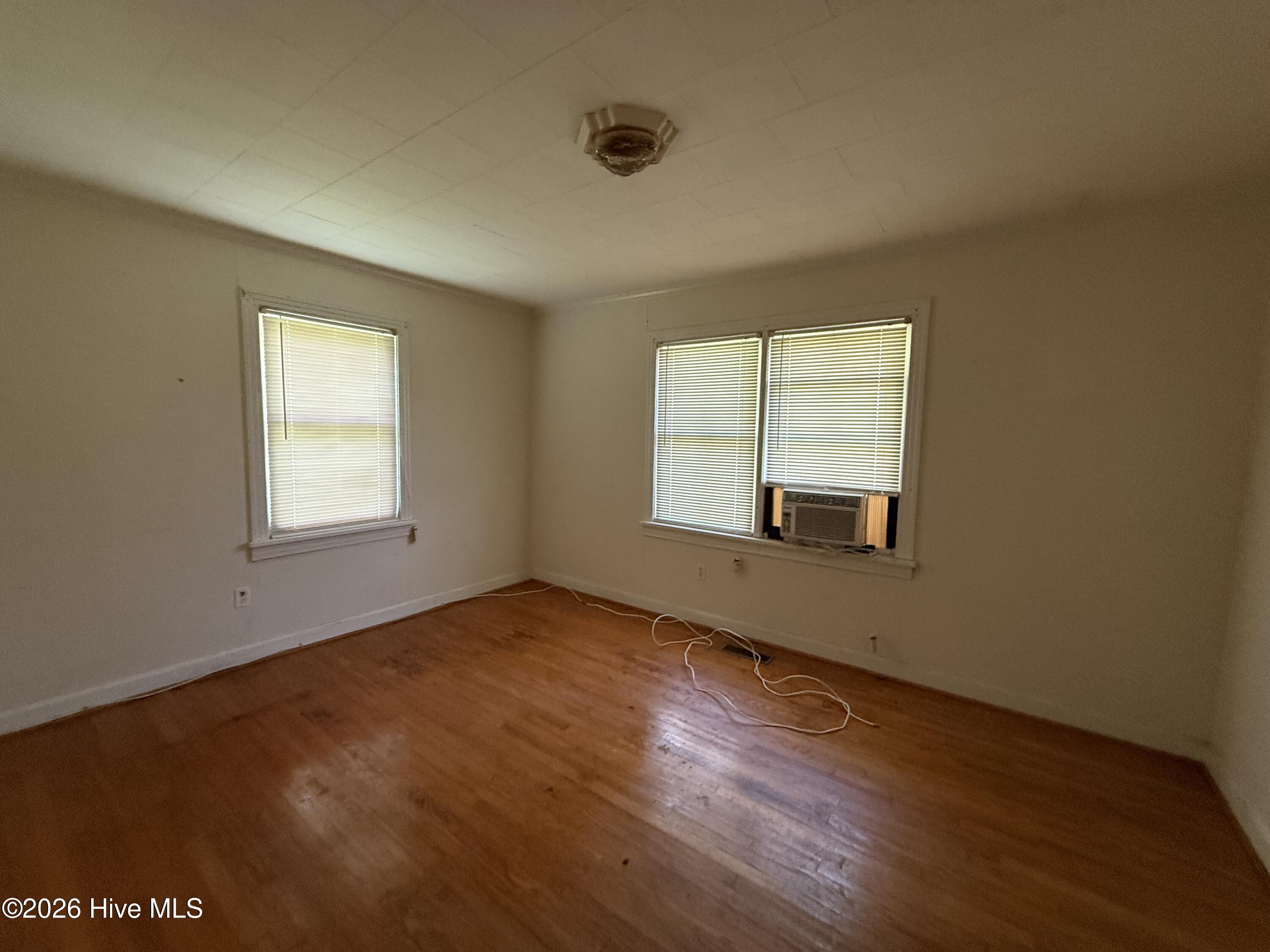 217 N Edgewood Avenue Property Photo 9