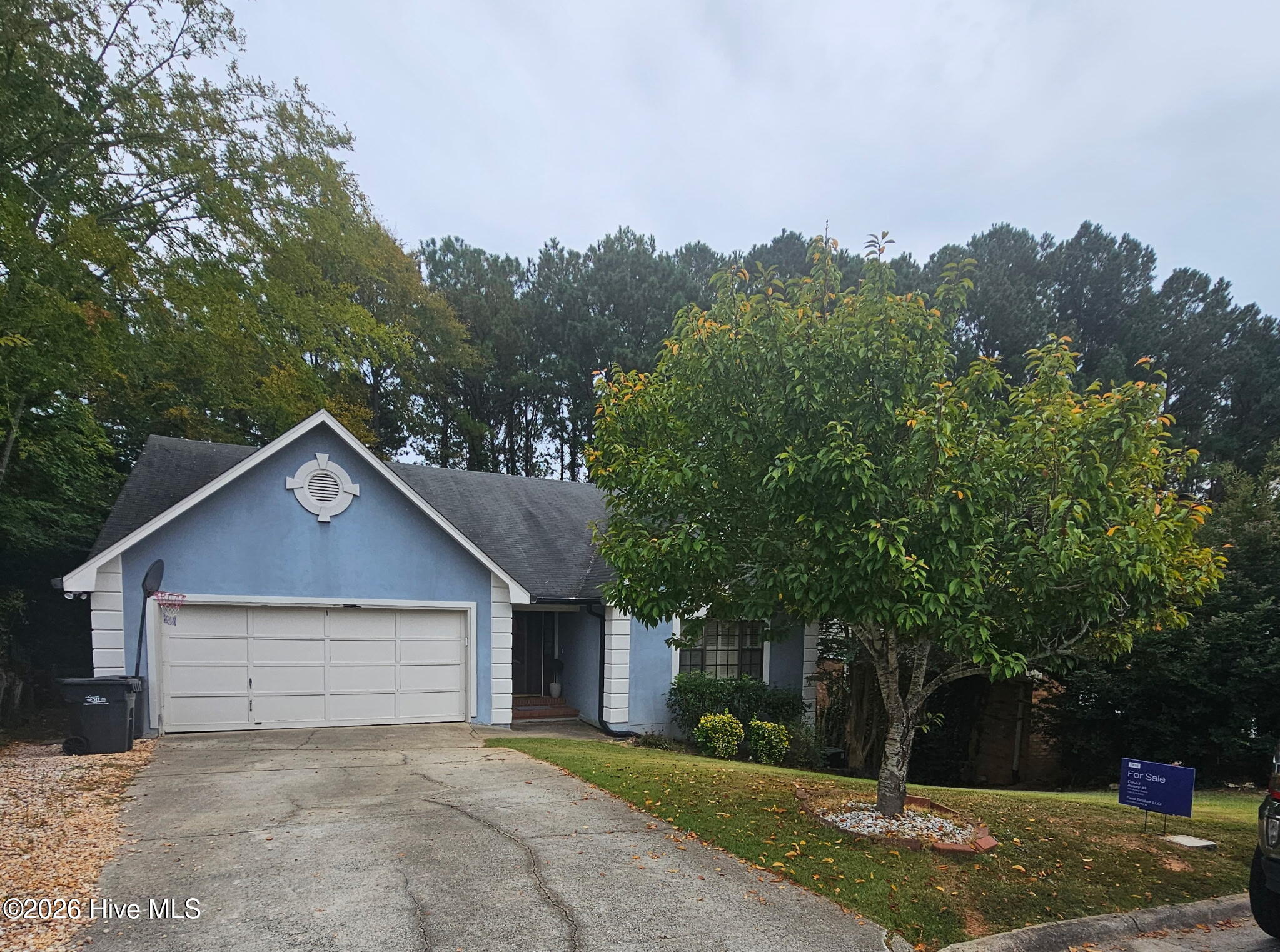 2234 Woodbluff Way Property Photo 1
