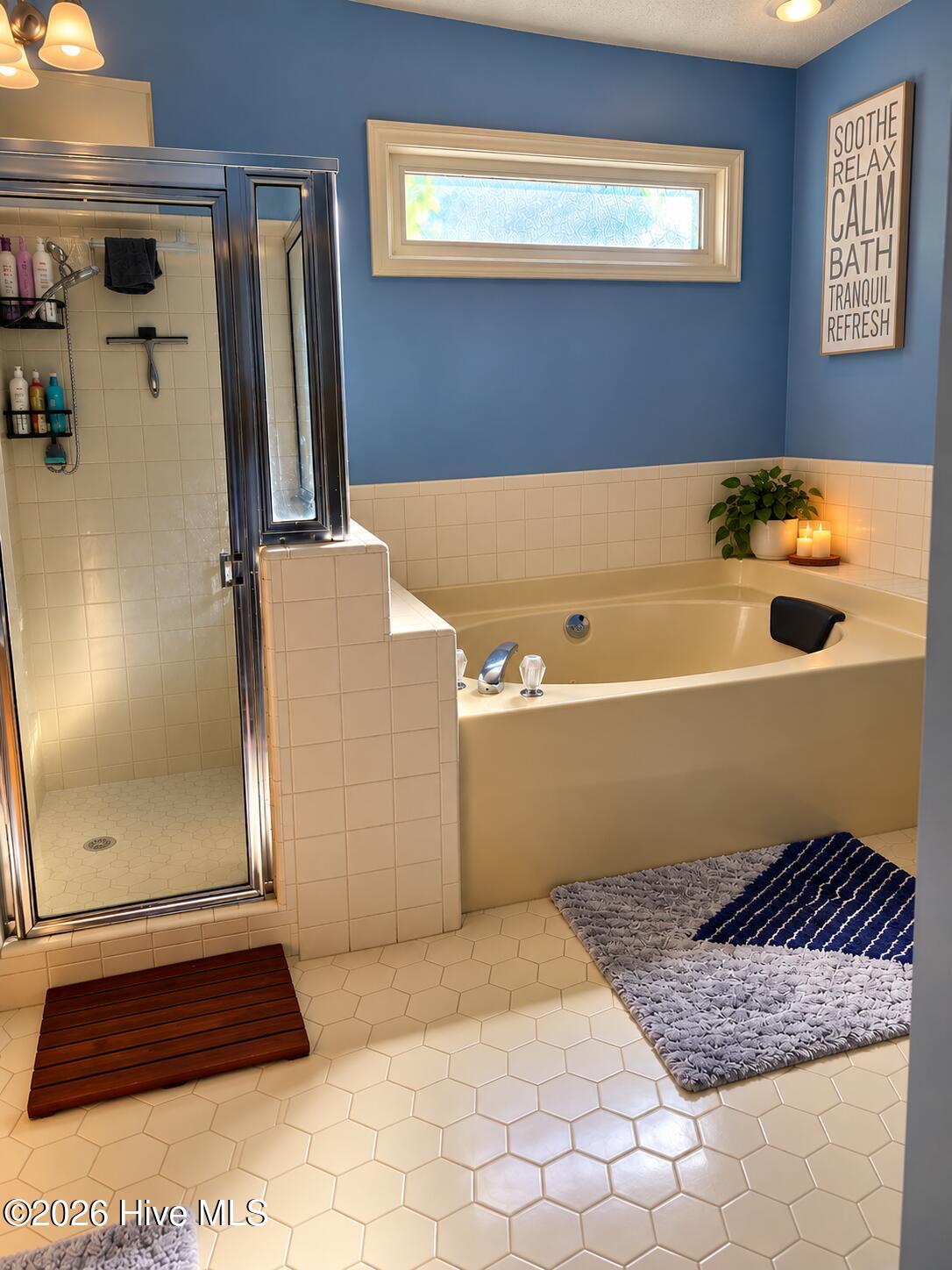2234 Woodbluff Way Property Photo 8