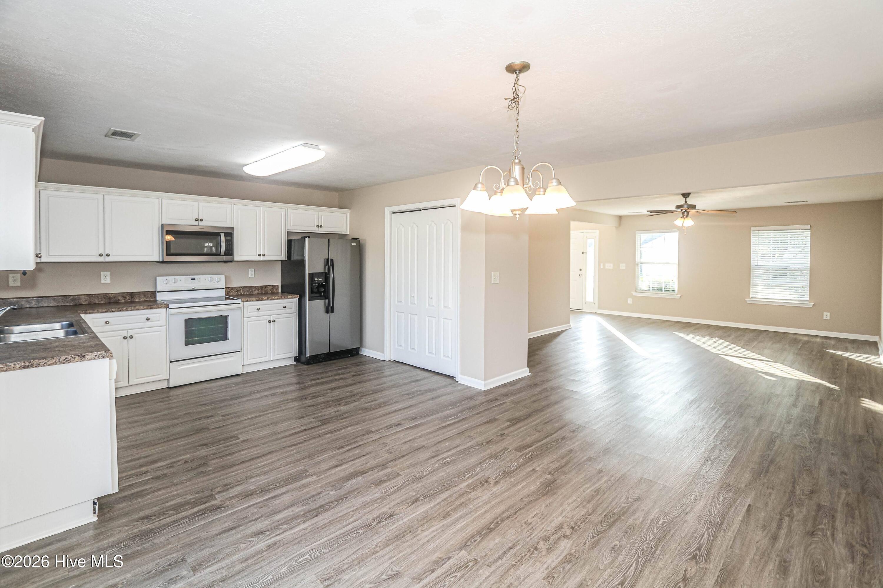 738 Keyes Drive Property Photo 4