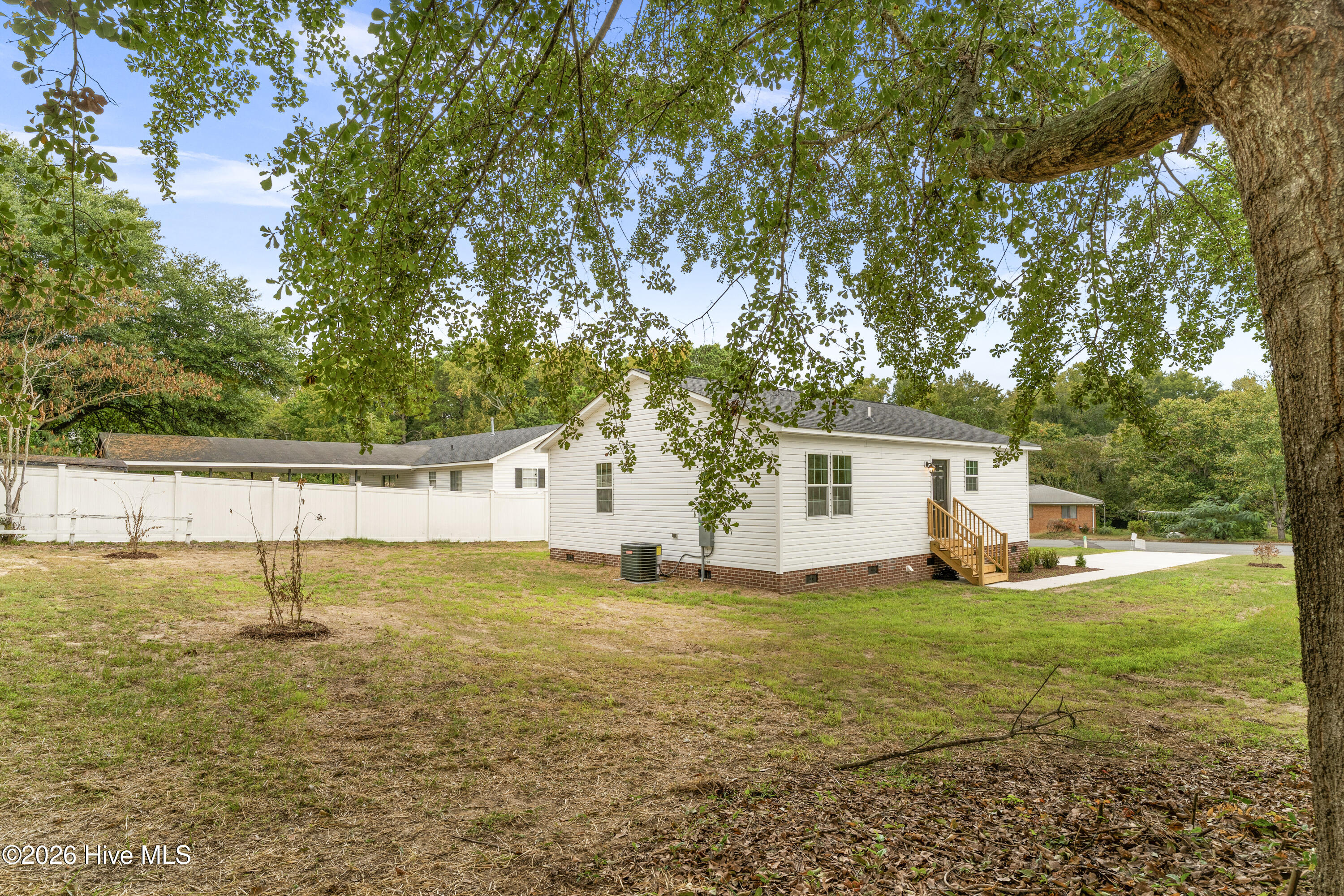 603 Ashford Drive Property Photo 12