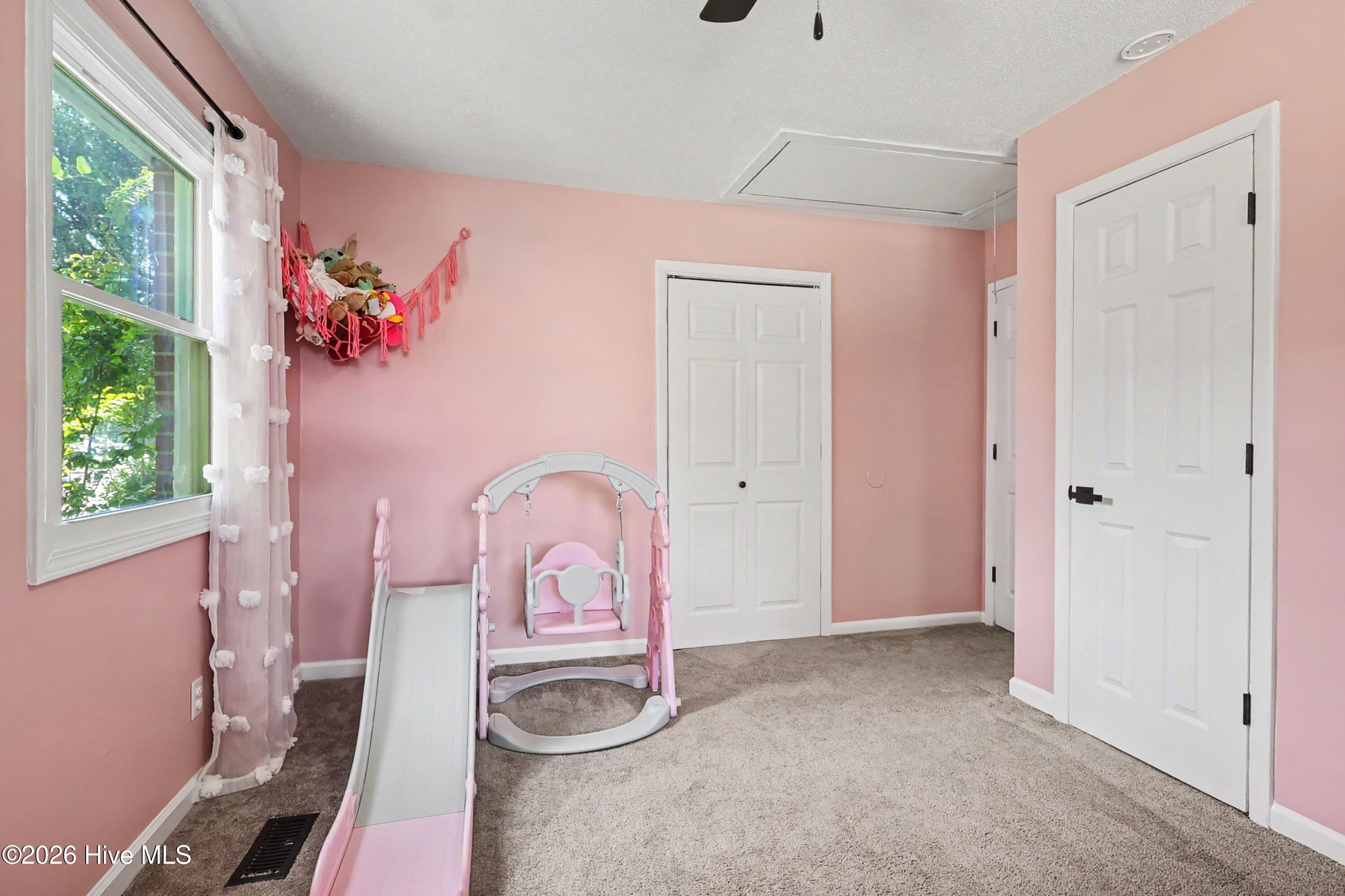 5326 Yadkin Road Property Photo 12