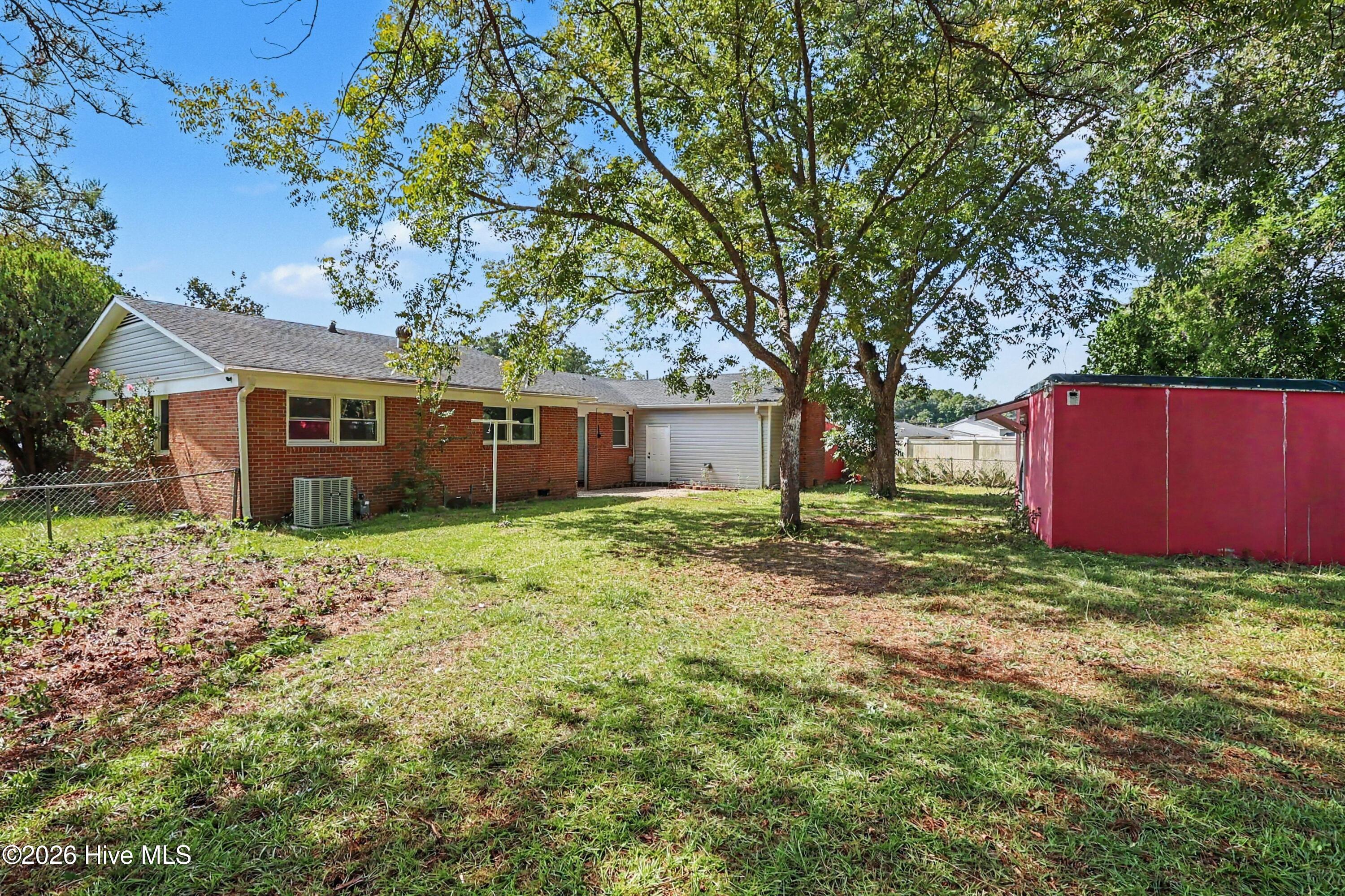 5326 Yadkin Road Property Photo 19