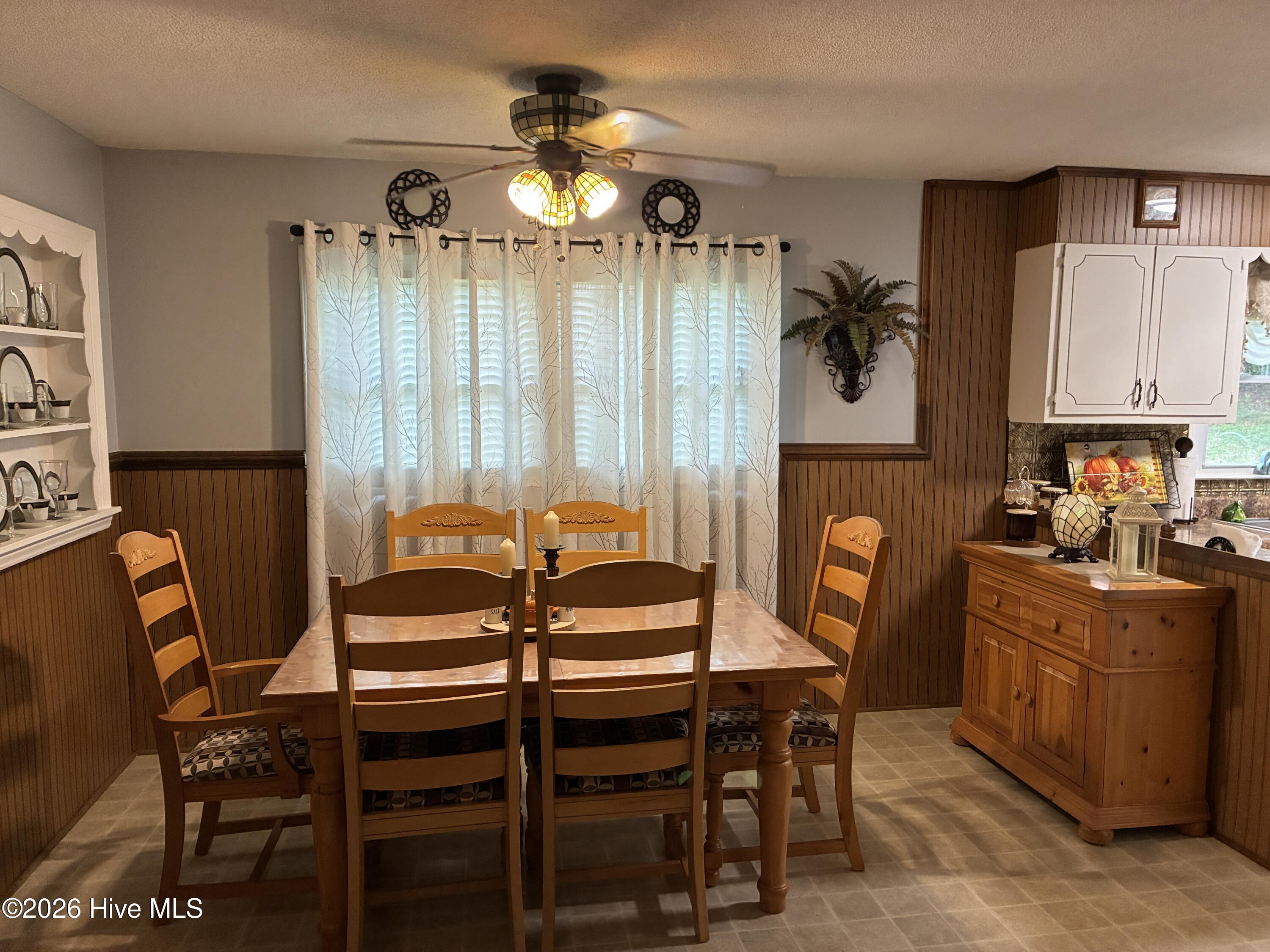 403 E Tennessee Avenue Property Photo 15